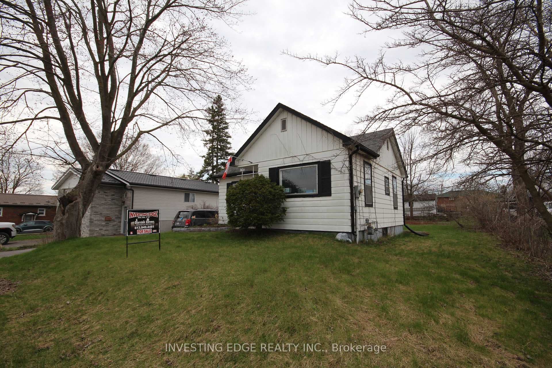 250 Sidney Street photo 2