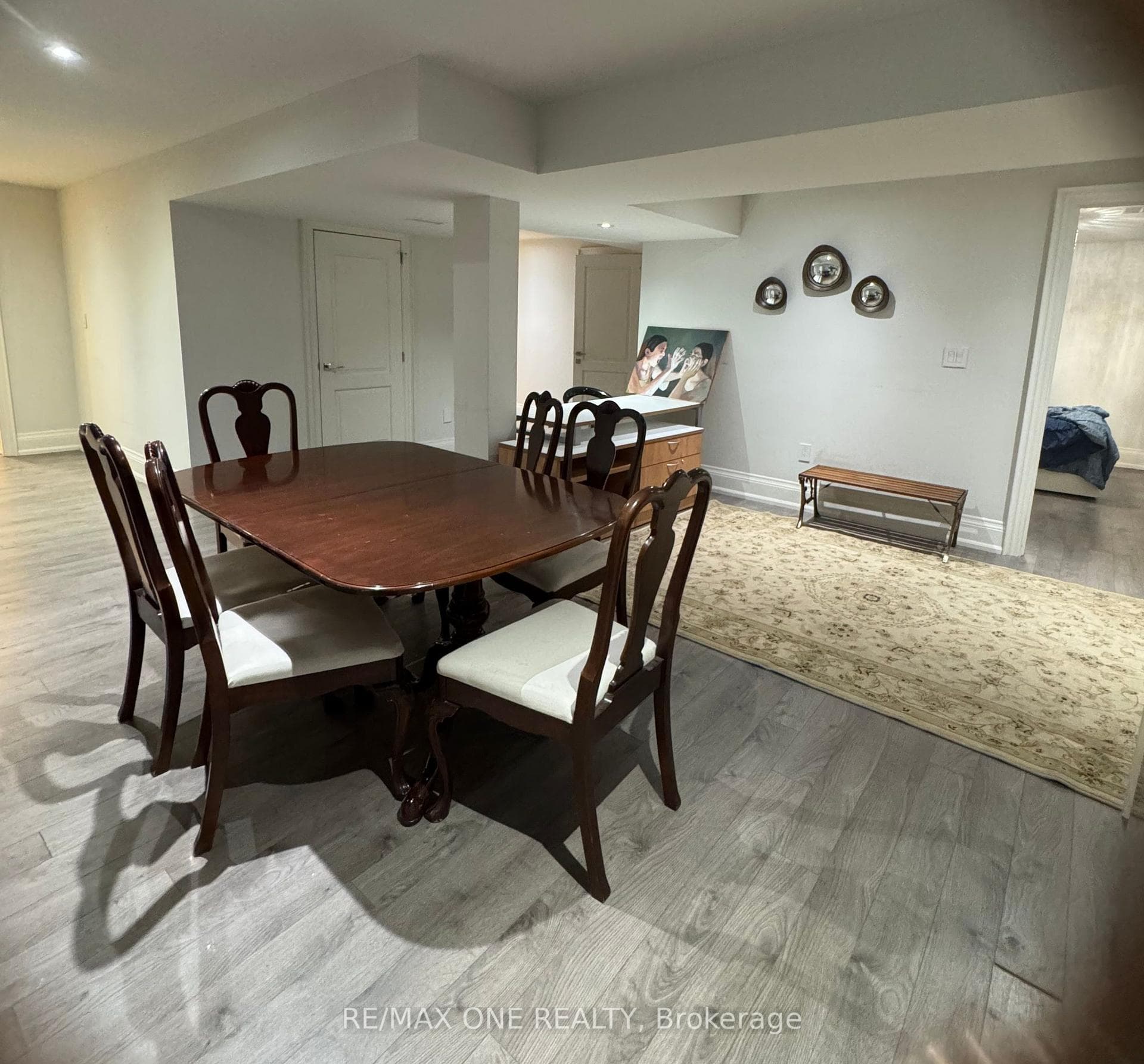 55 Sisman Avenue photo 3