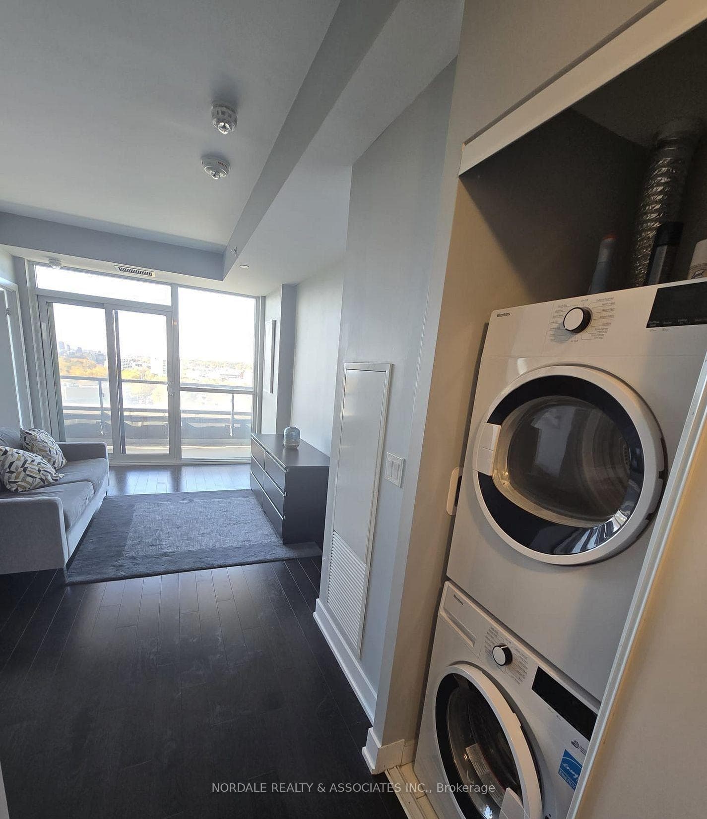 181 Bedford Road Unit 1501 photo 4