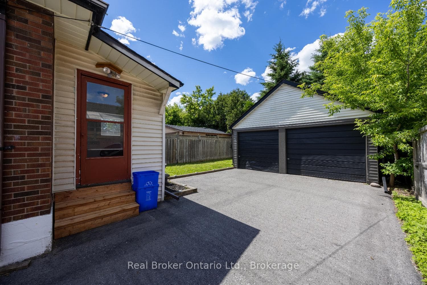 248 Mitchell Avenue photo 26