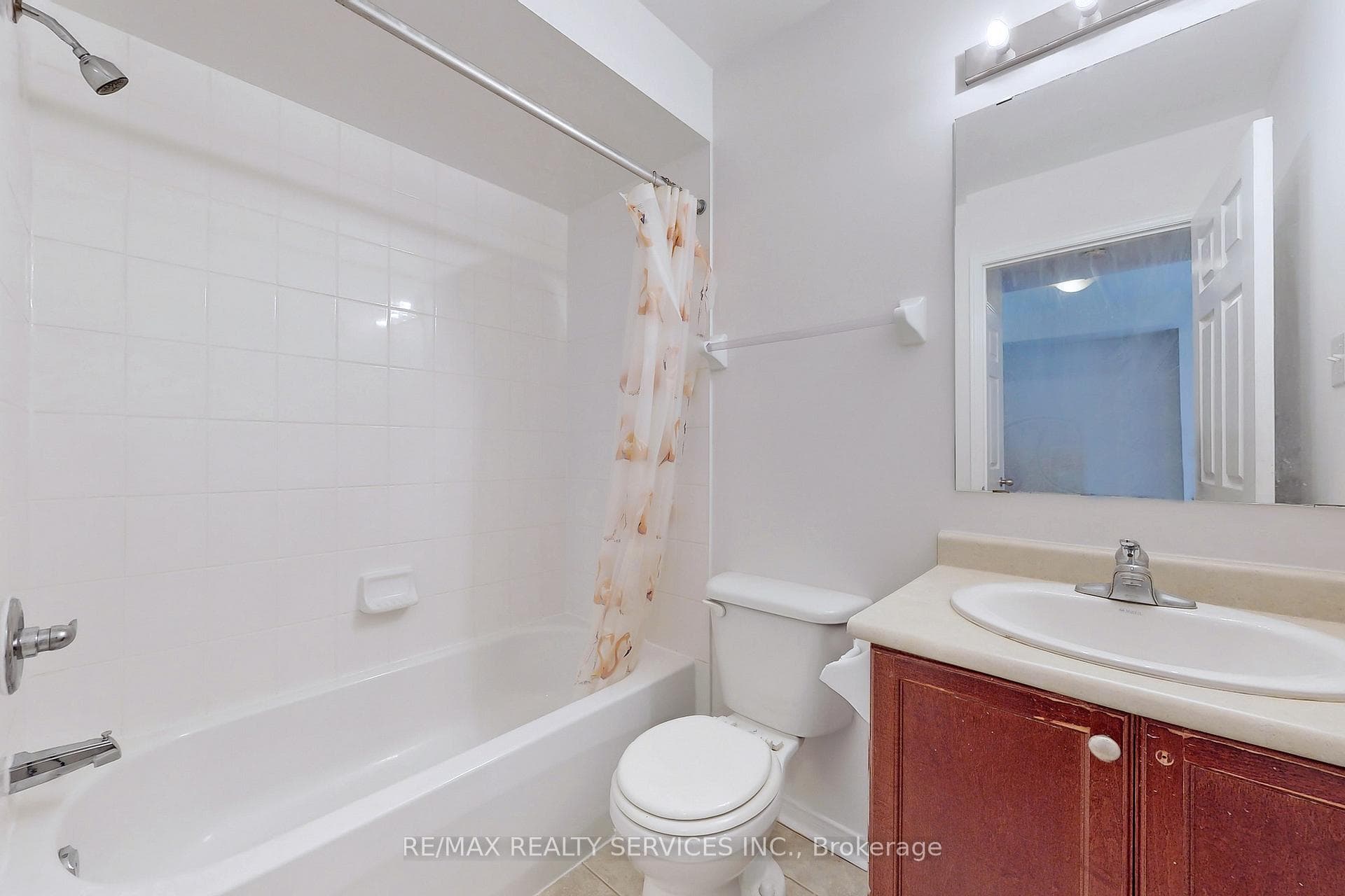 60 Fairwood Circle Unit 93 photo 23