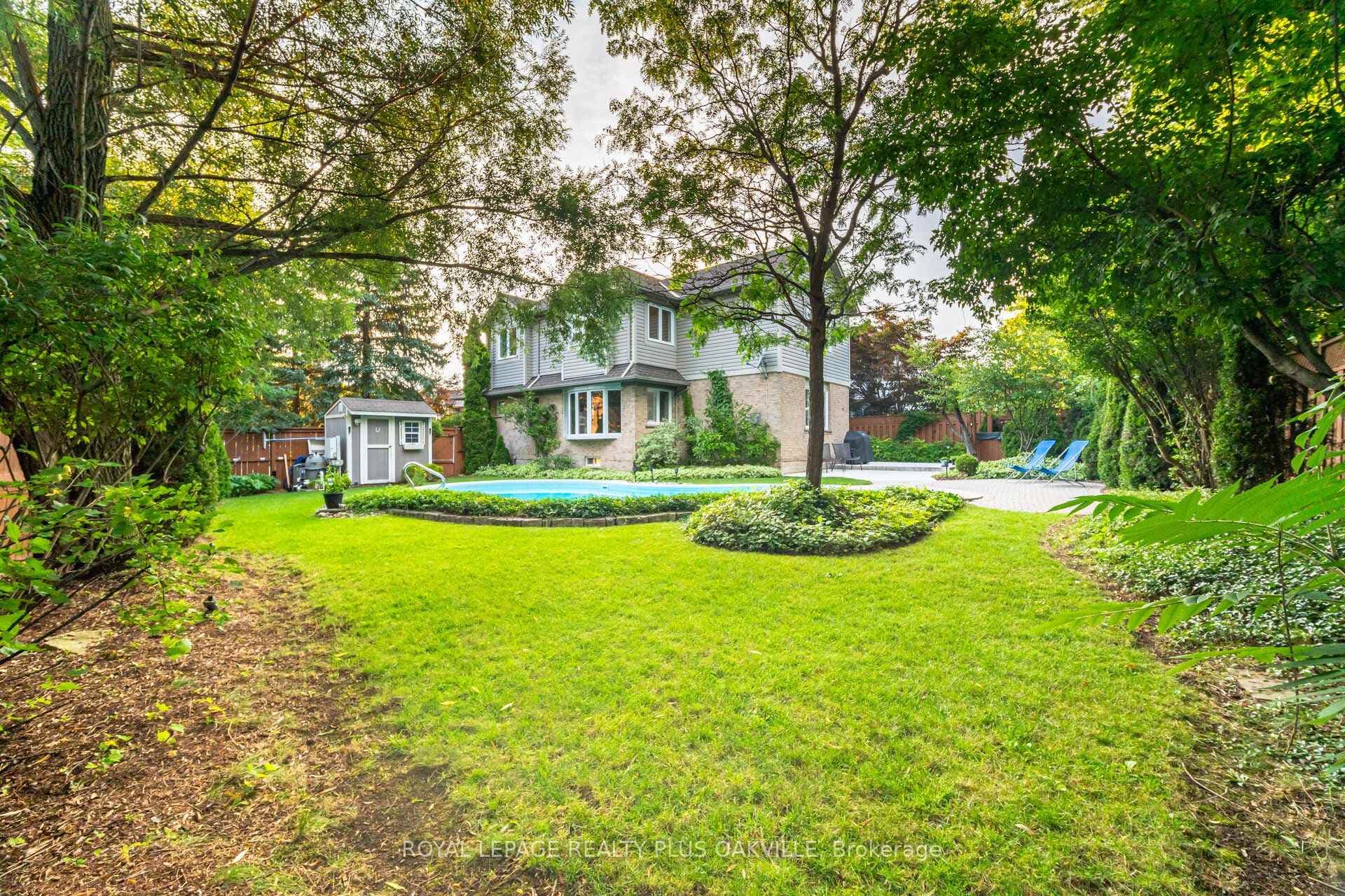 5882 Cornell Crescent photo 46