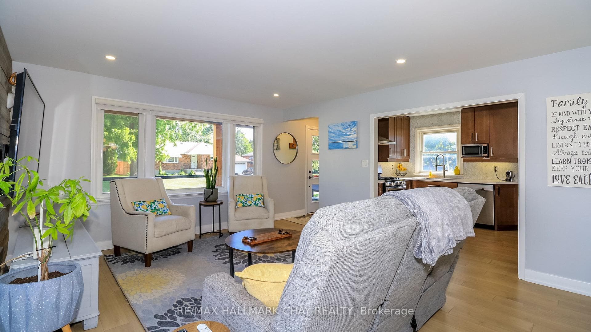 17 Bowman Avenue photo 24