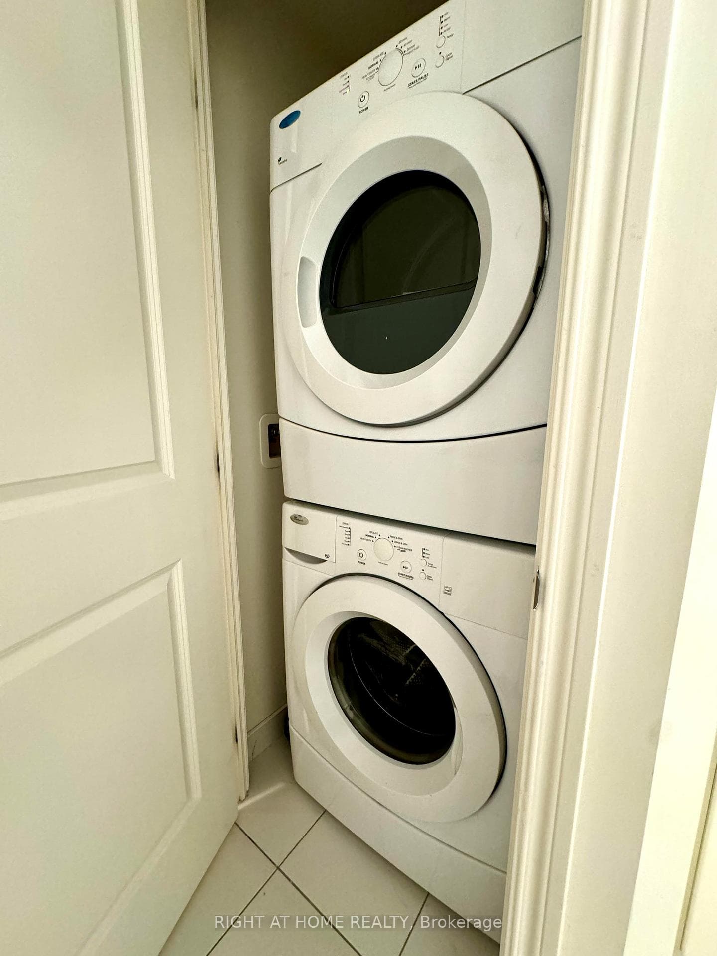 Ensuite laundry