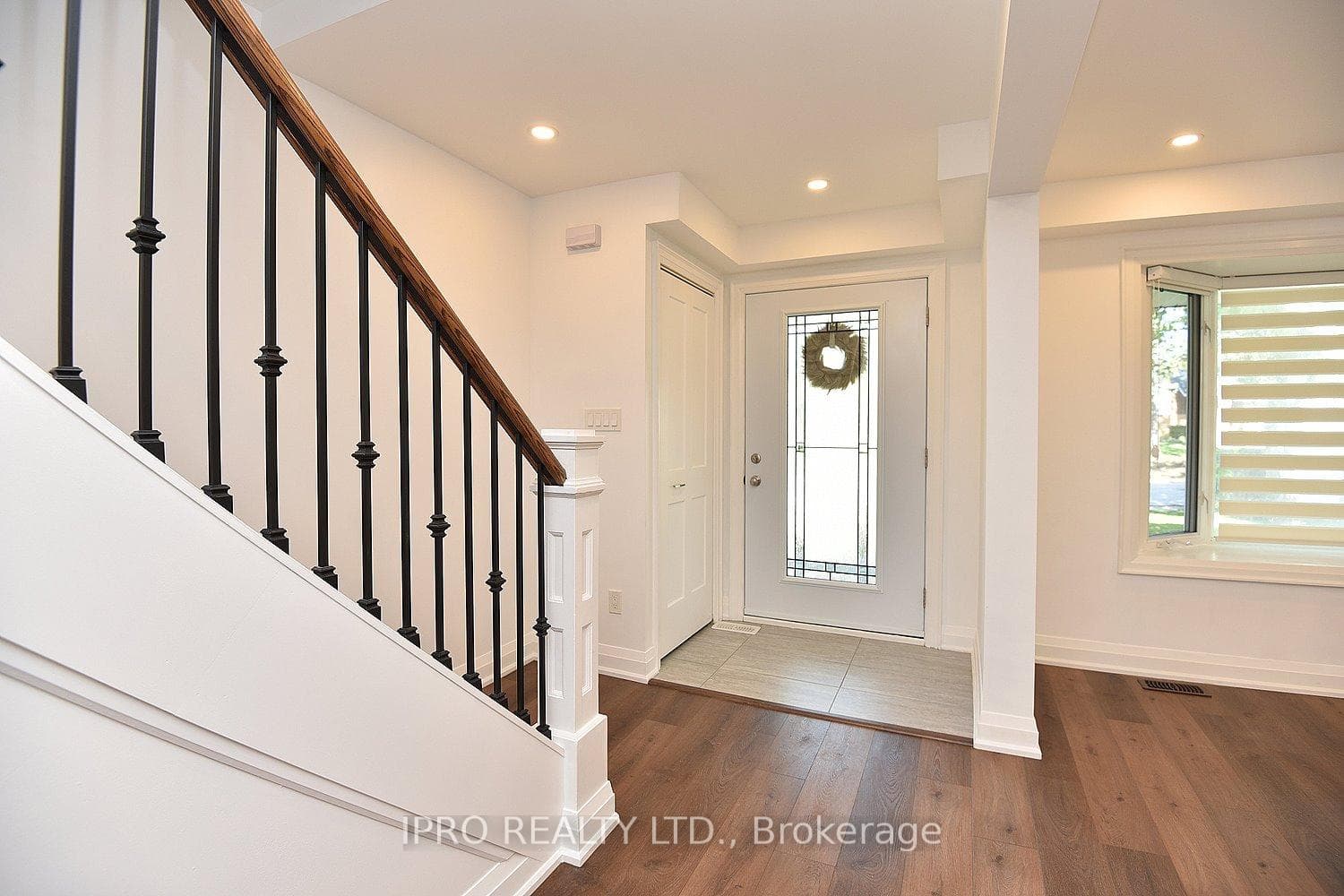 1420 Chalice Crescent photo 5