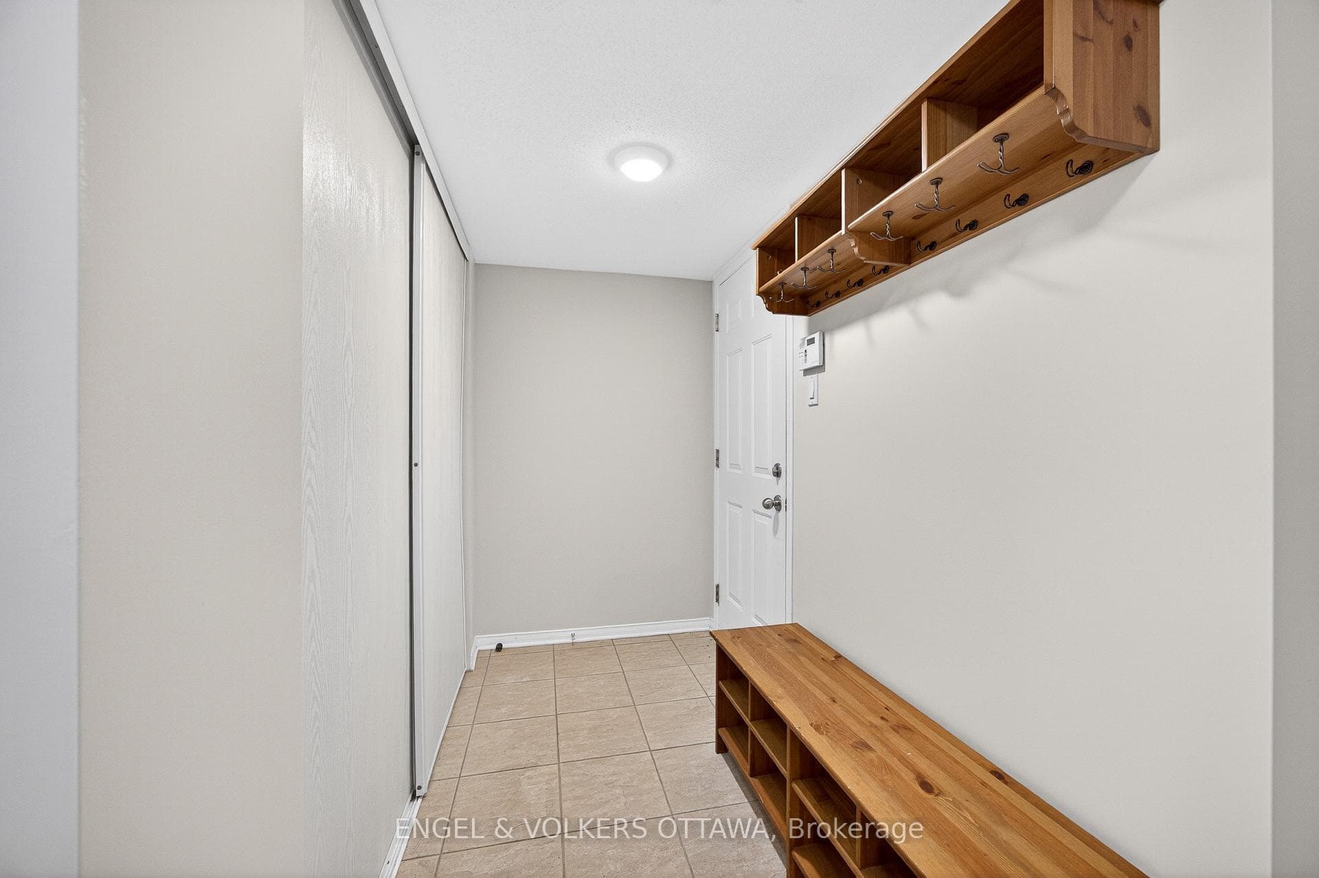 180 Lanark Avenue photo 49