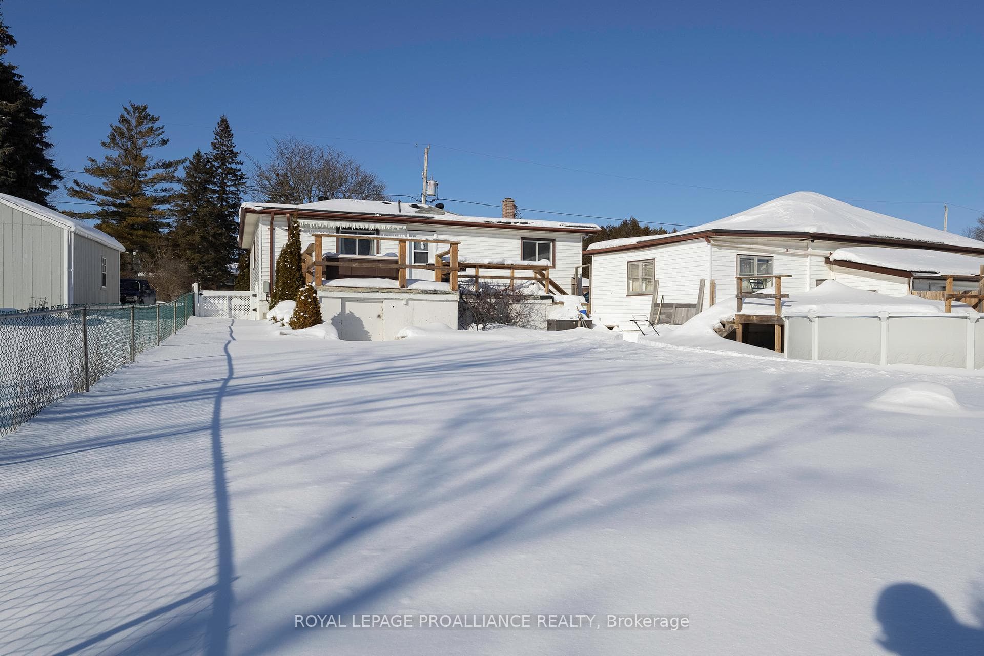 26 Cloverleaf Drive photo 23