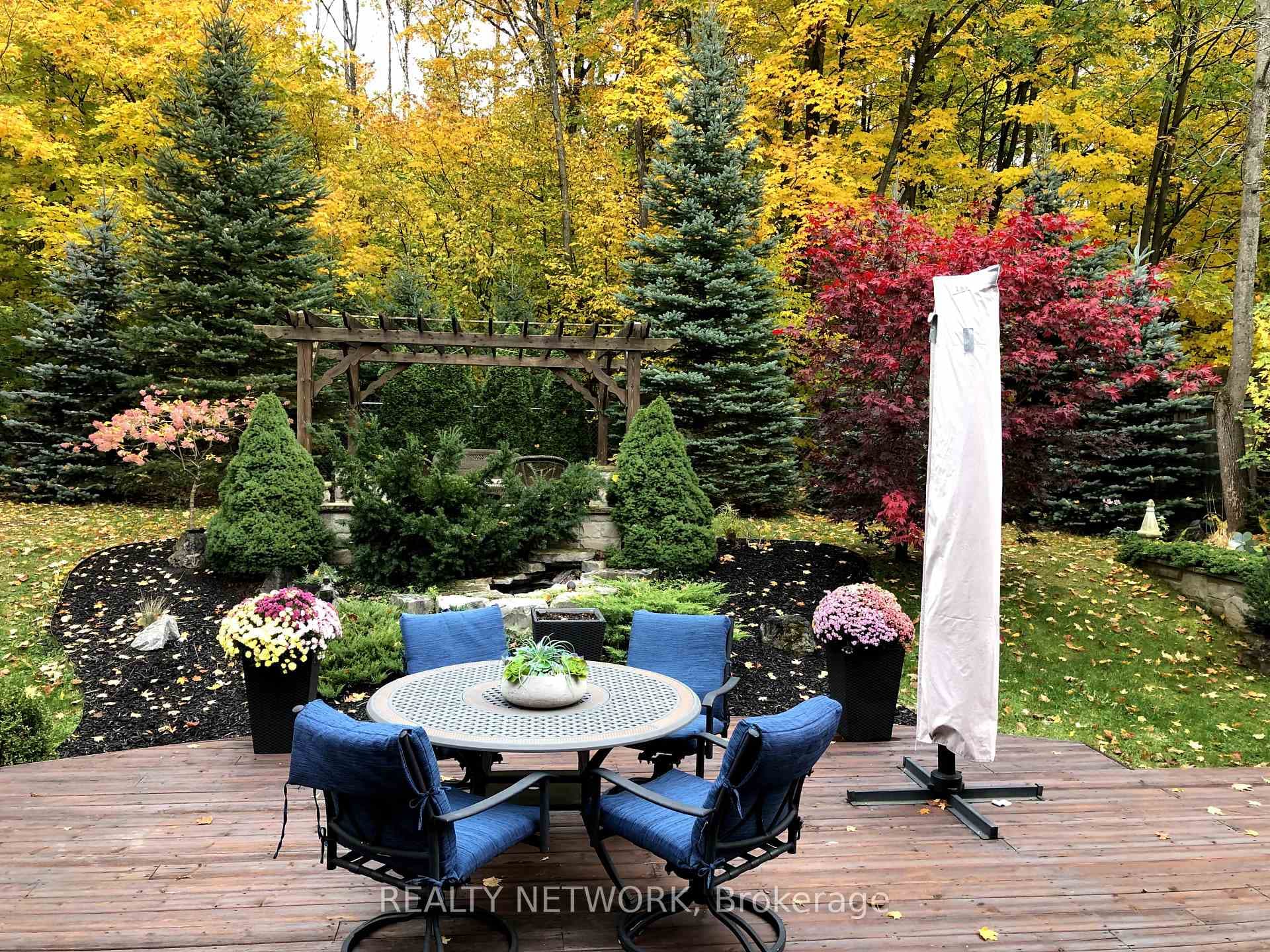 5 Camelot Square photo 42