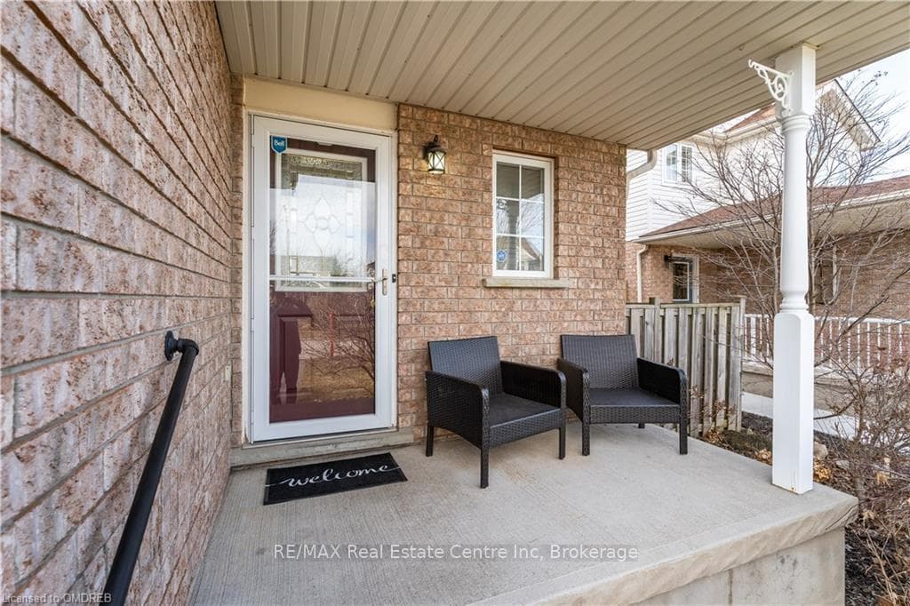 59 BEARDMORE Crescent photo 3