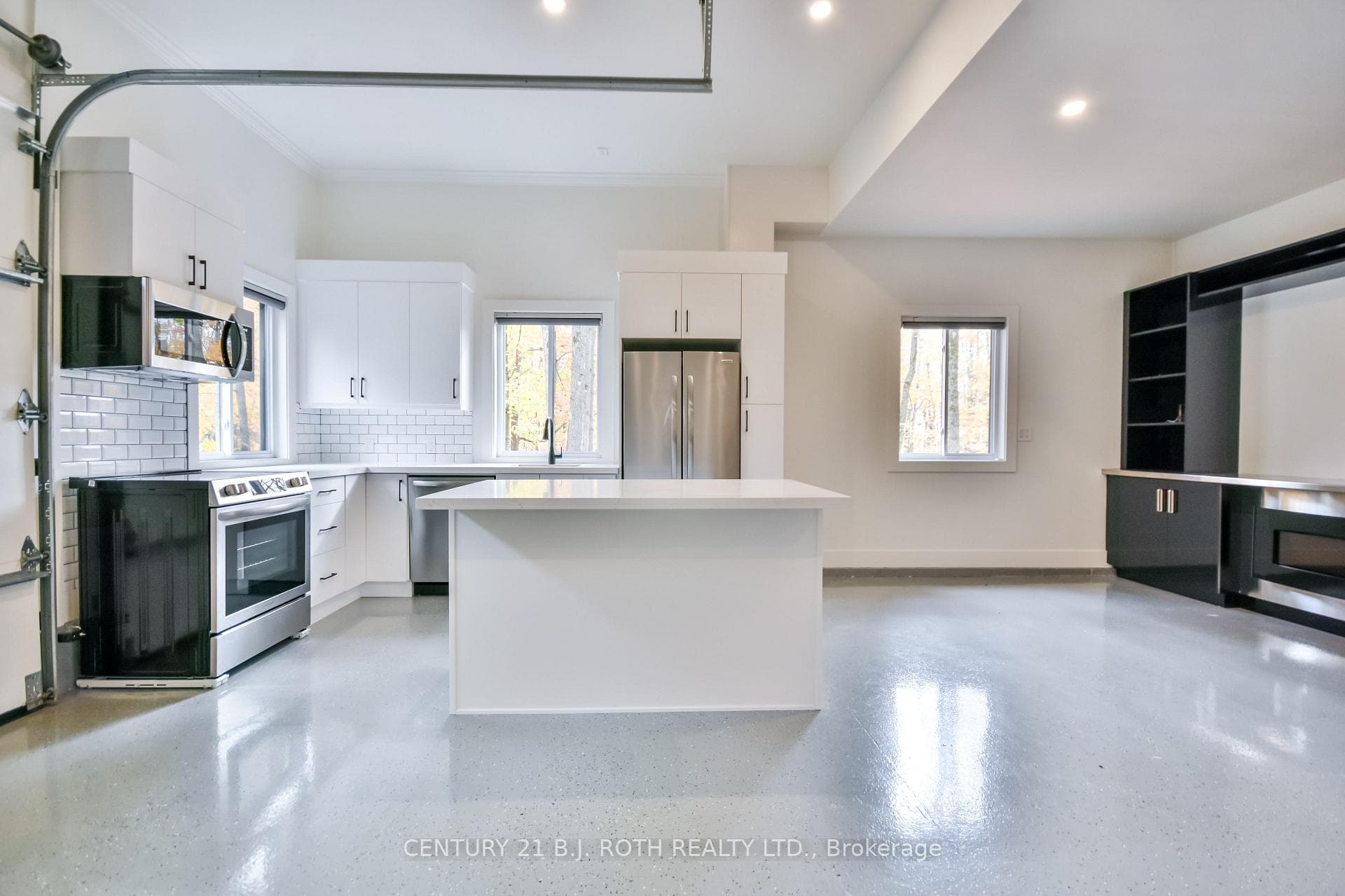 10 Slalom Drive Unit Suite photo 6