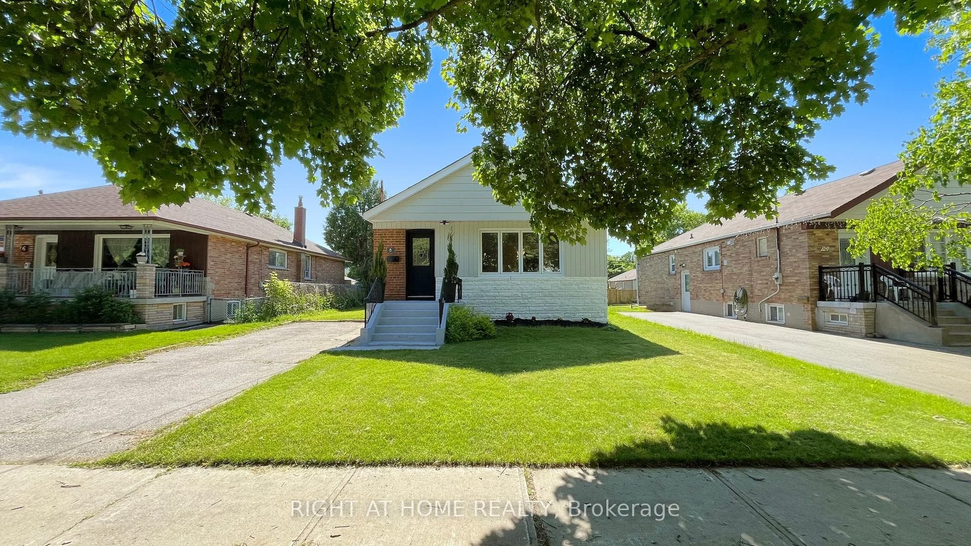 8 Denham Road photo 34