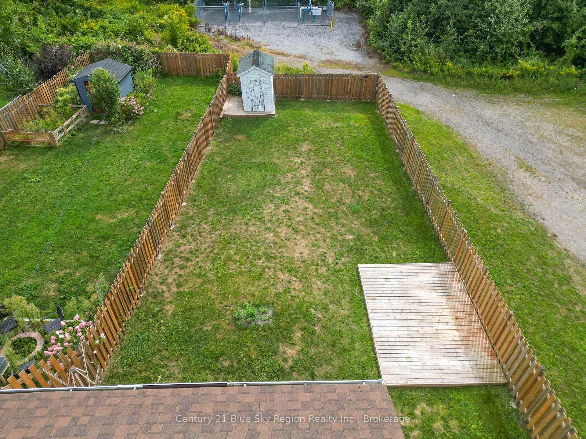 122 Johnston Road photo 43