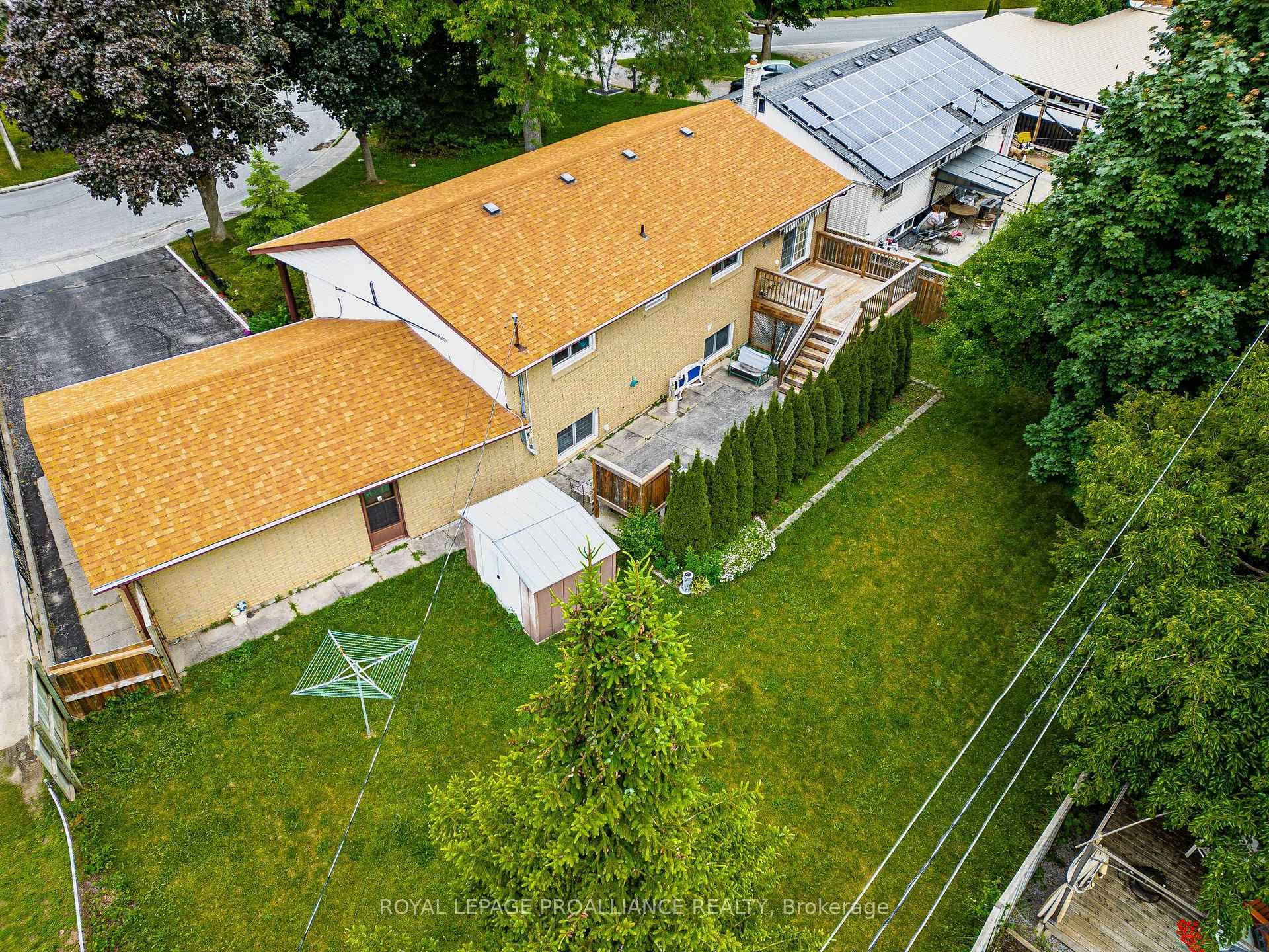 238 McGill Street photo 13