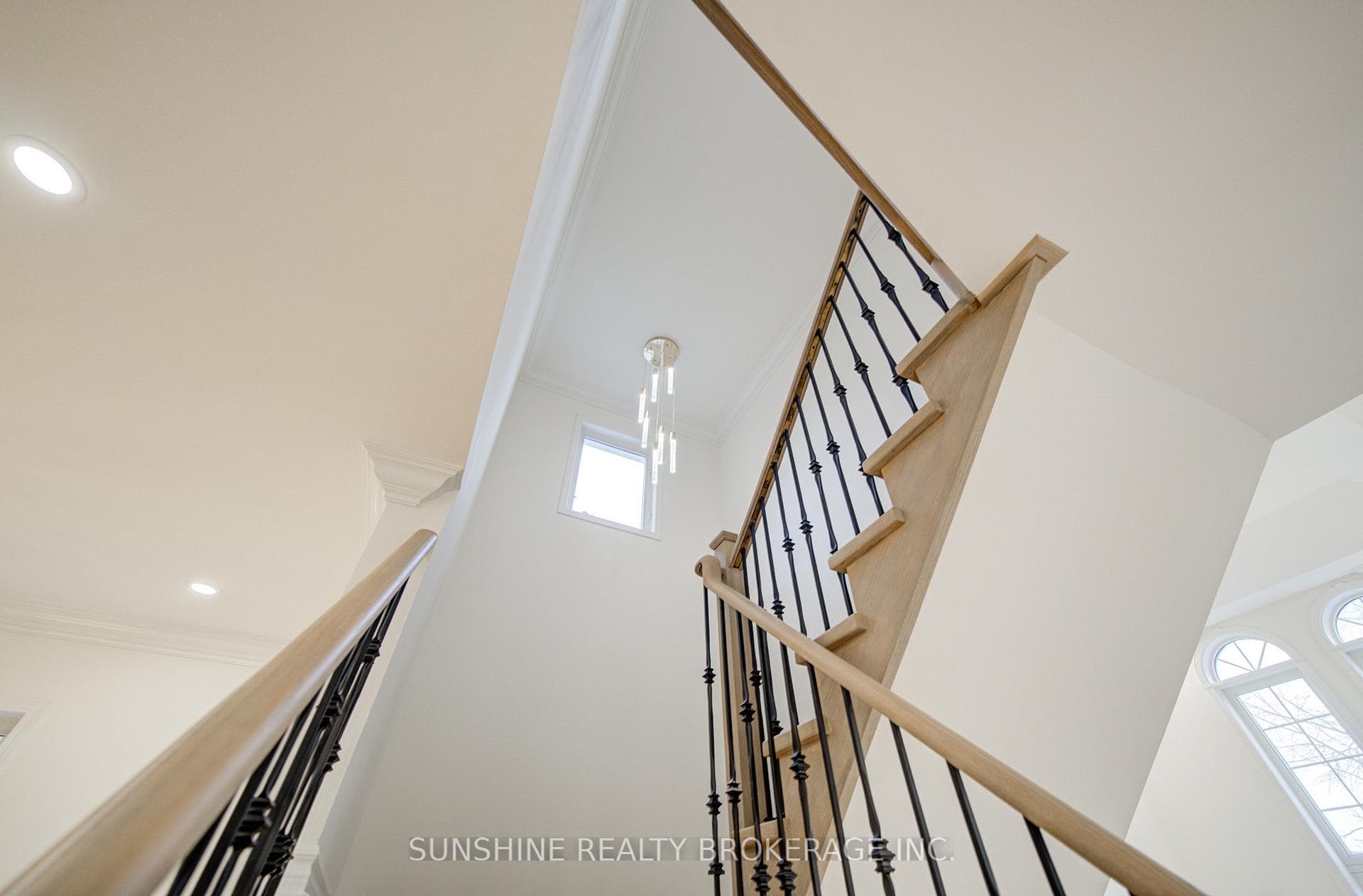 58 Chalone Crescent photo 7