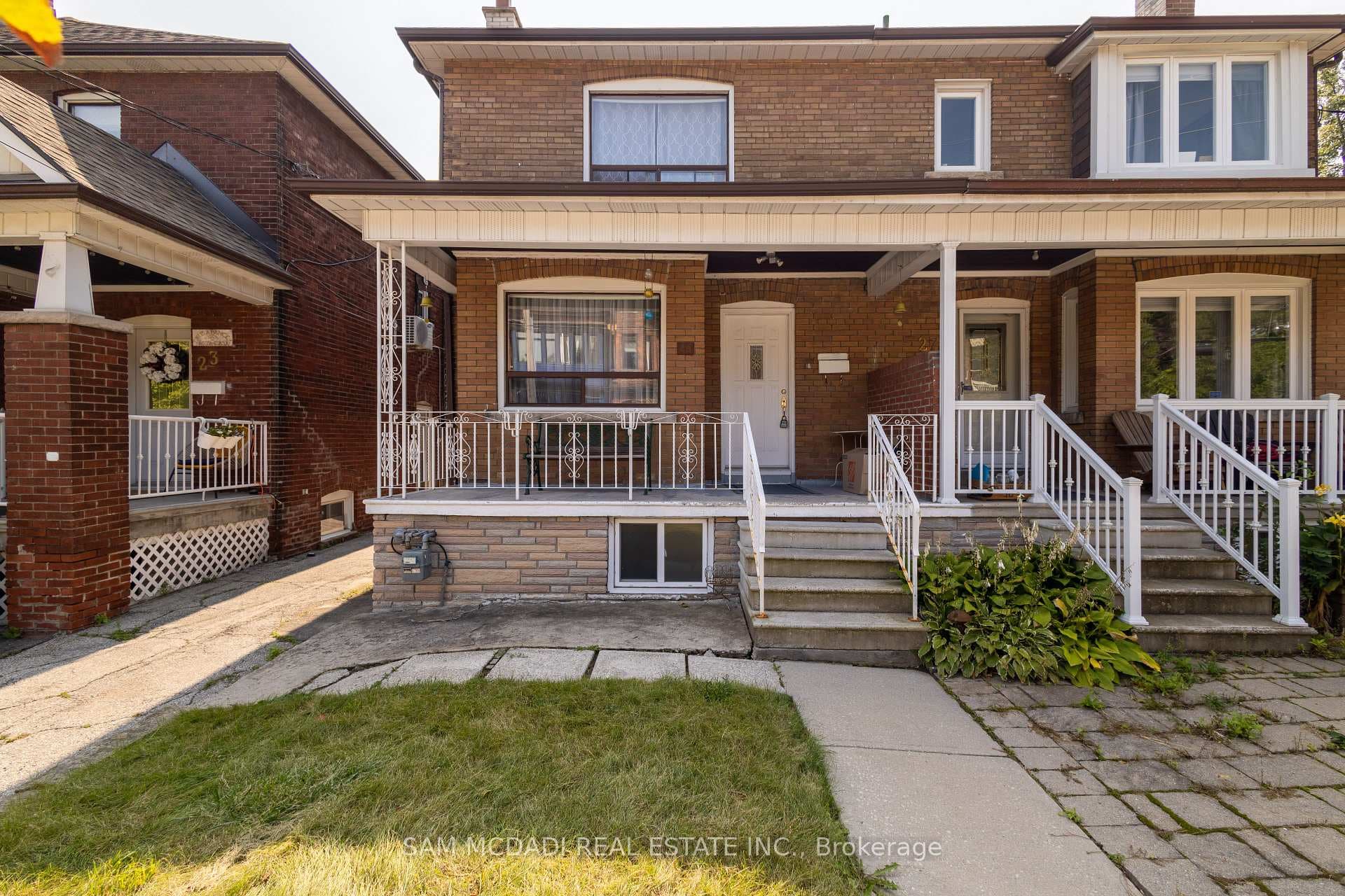 25 Sylvan Avenue photo 1