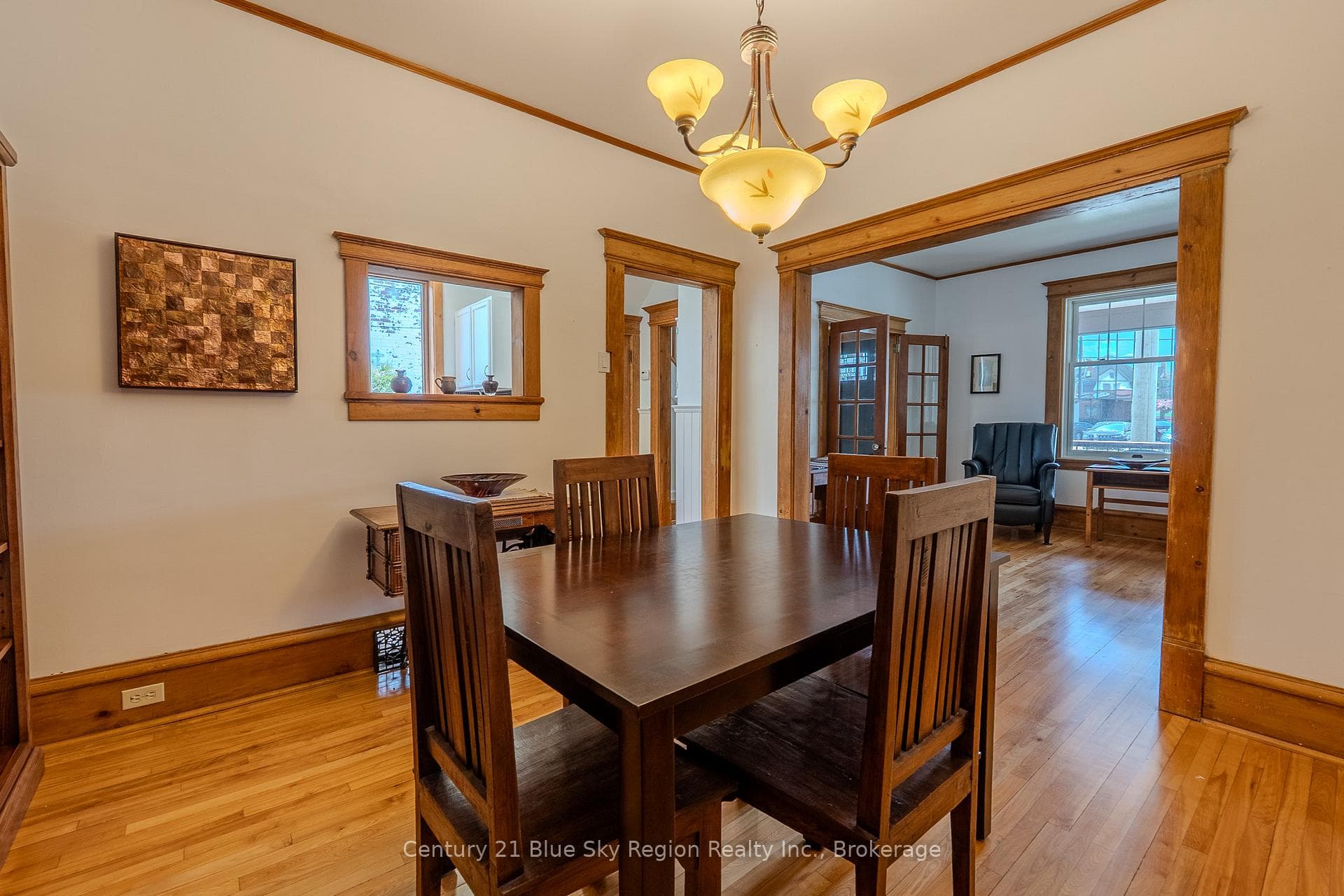 214 Worthington Street photo 9