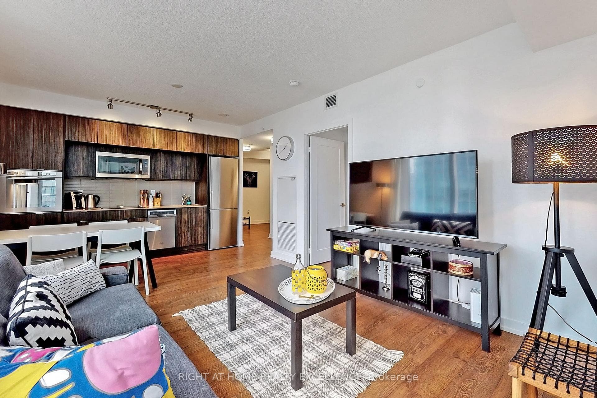 10 York Street Unit 2203 photo 7