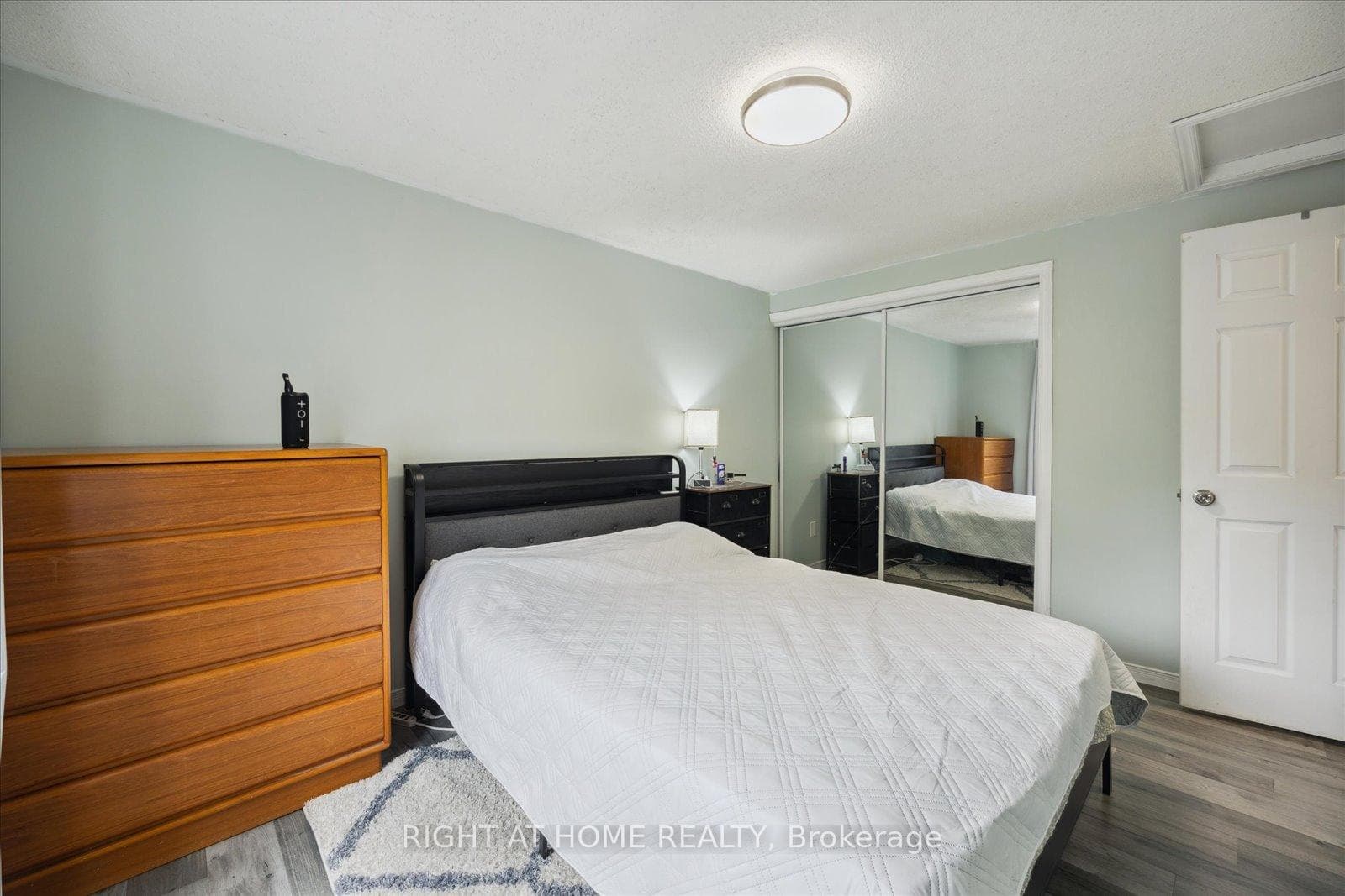 60 Elford Drive photo 14