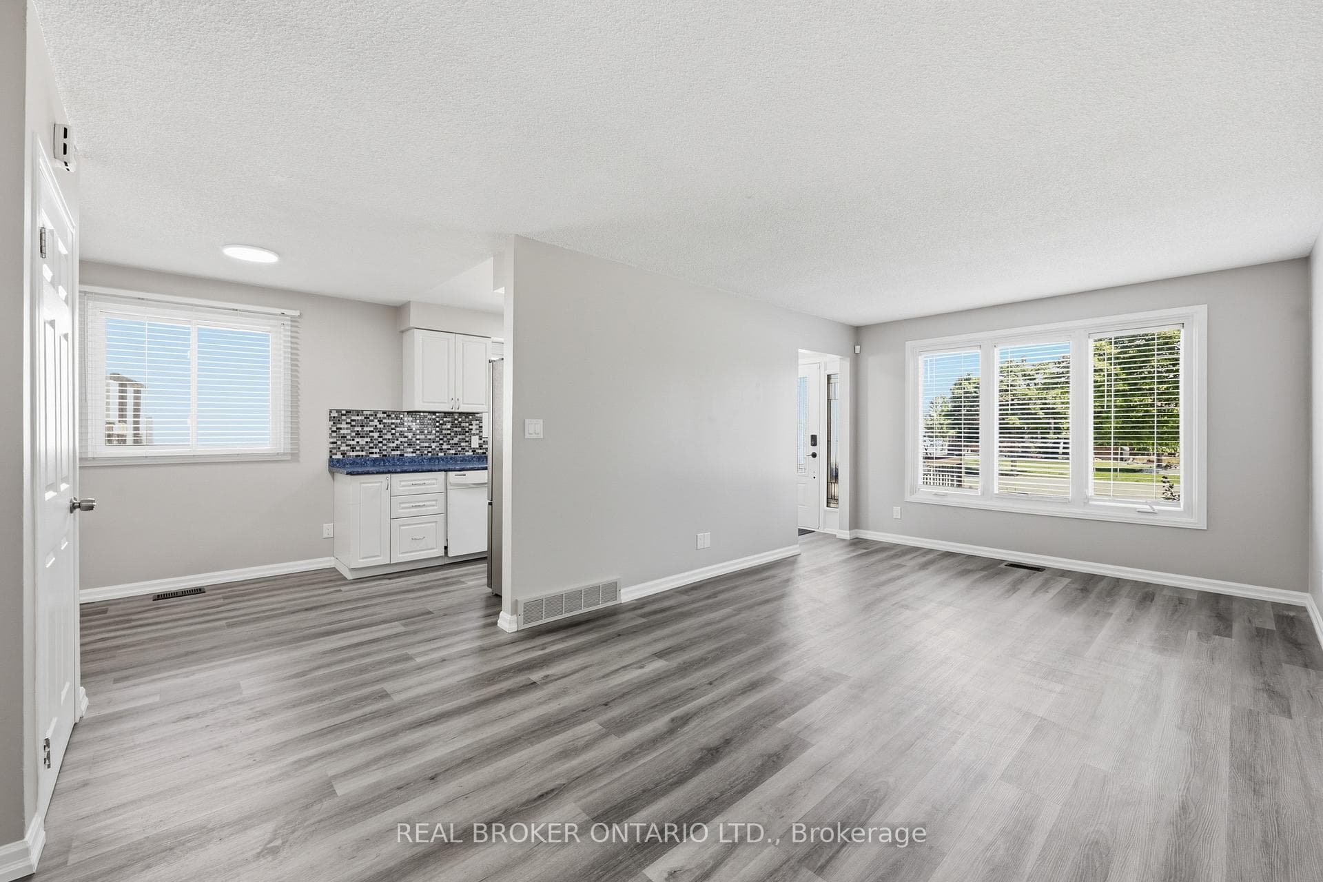 42 Terrace Avenue photo 8
