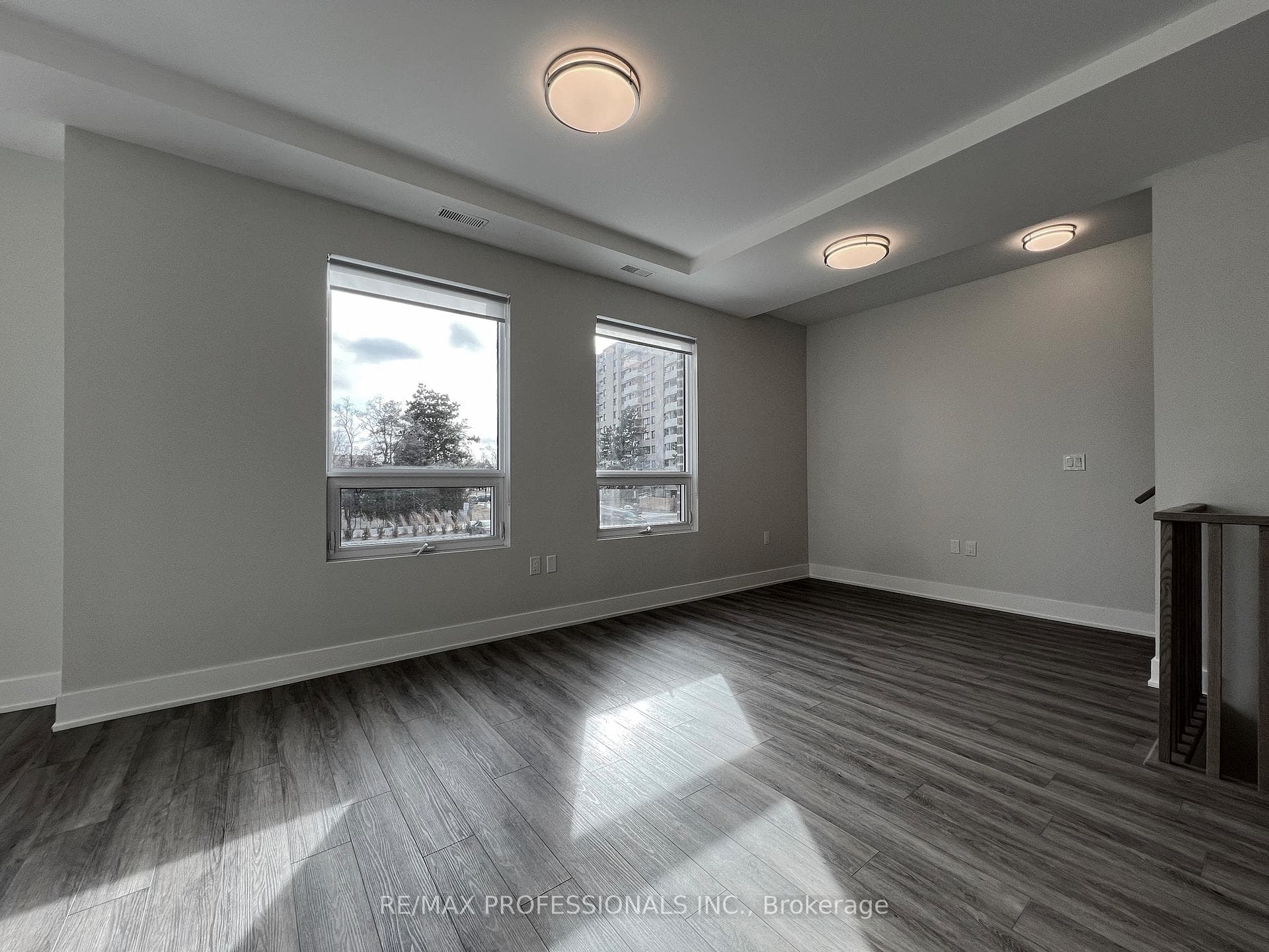 62 Dixfield Drive Unit 123 photo 6