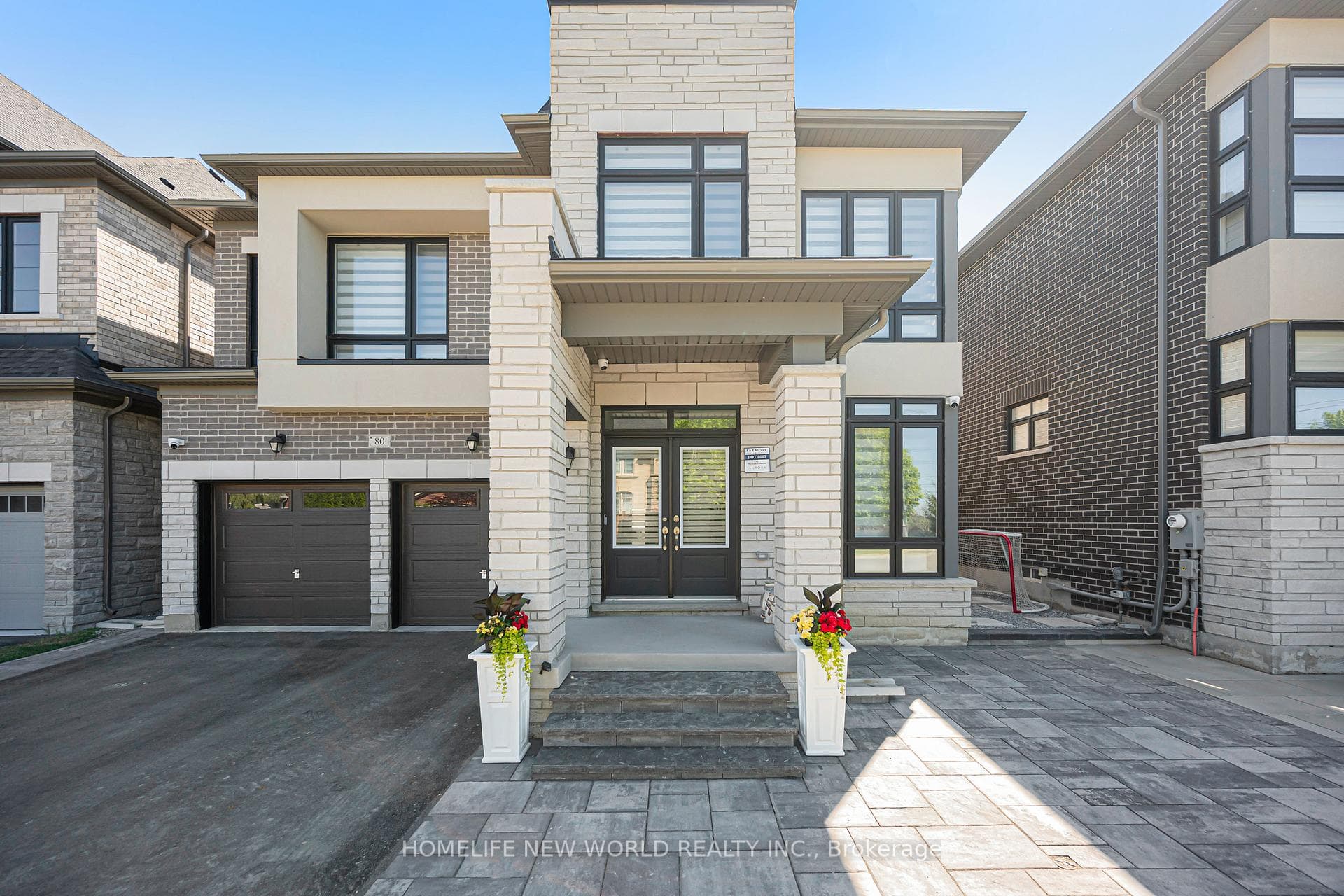 80 weslock Crescent photo 4