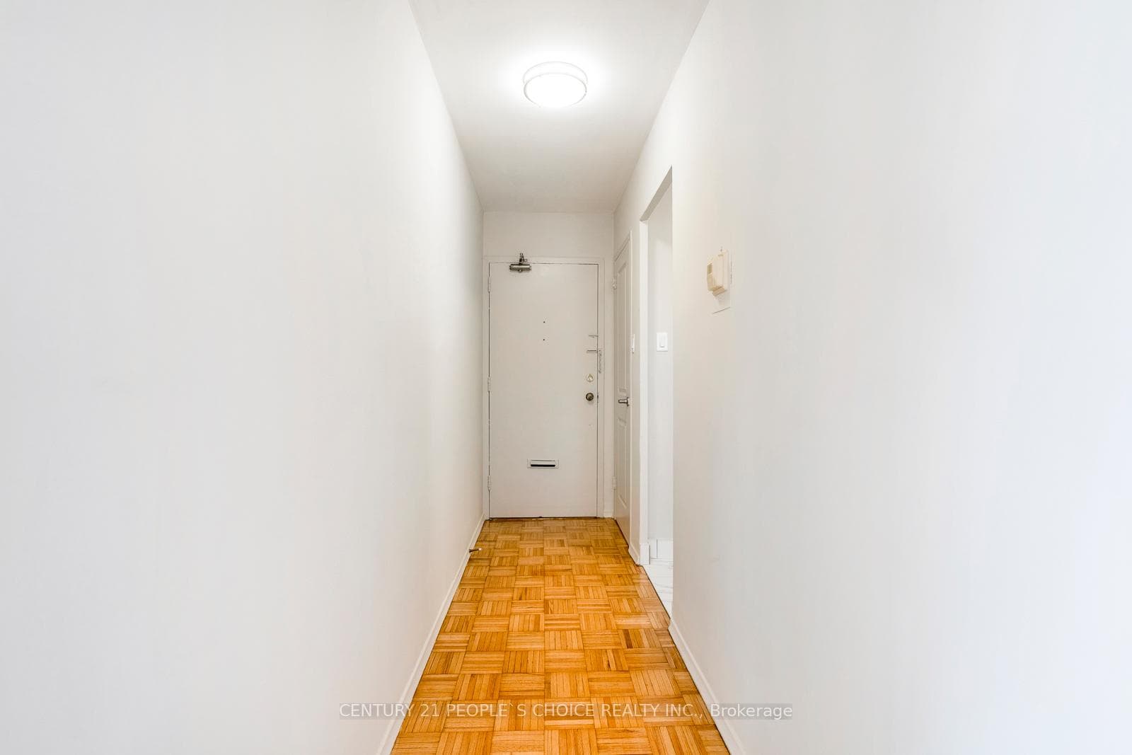 1219 Dundas Street Unit 401 photo 8
