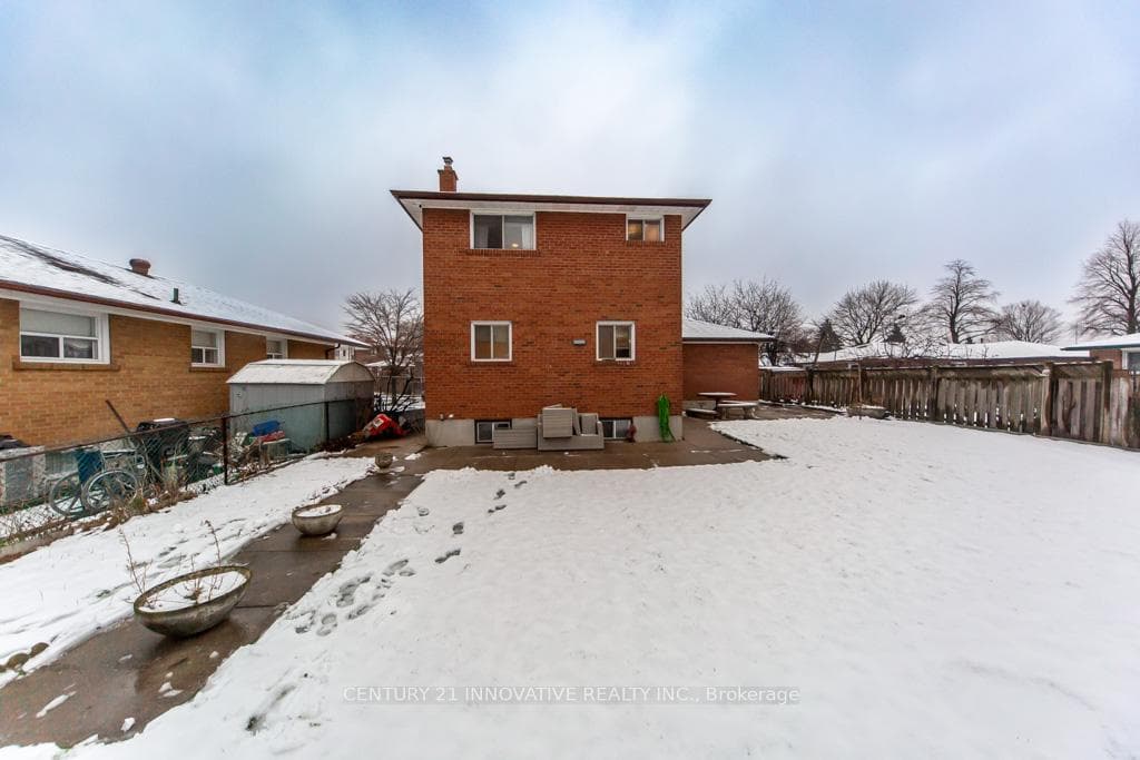 4 Albacore Crescent photo 38