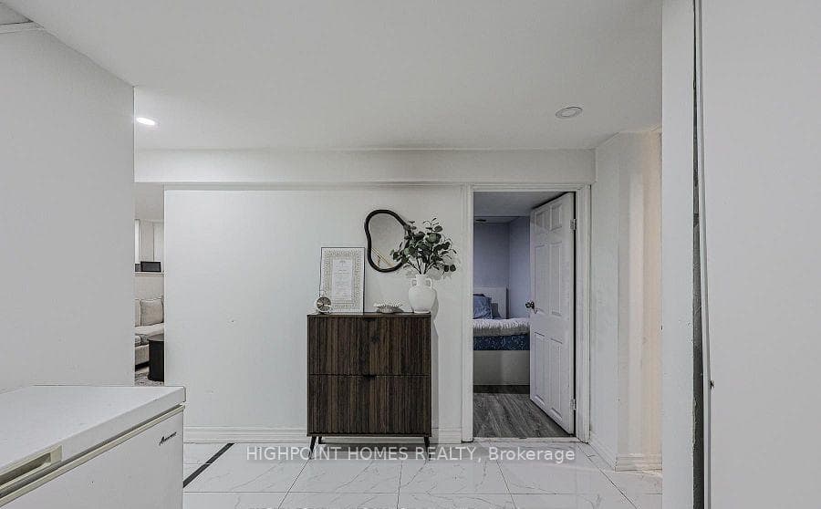 3 Mozart Avenue photo 34