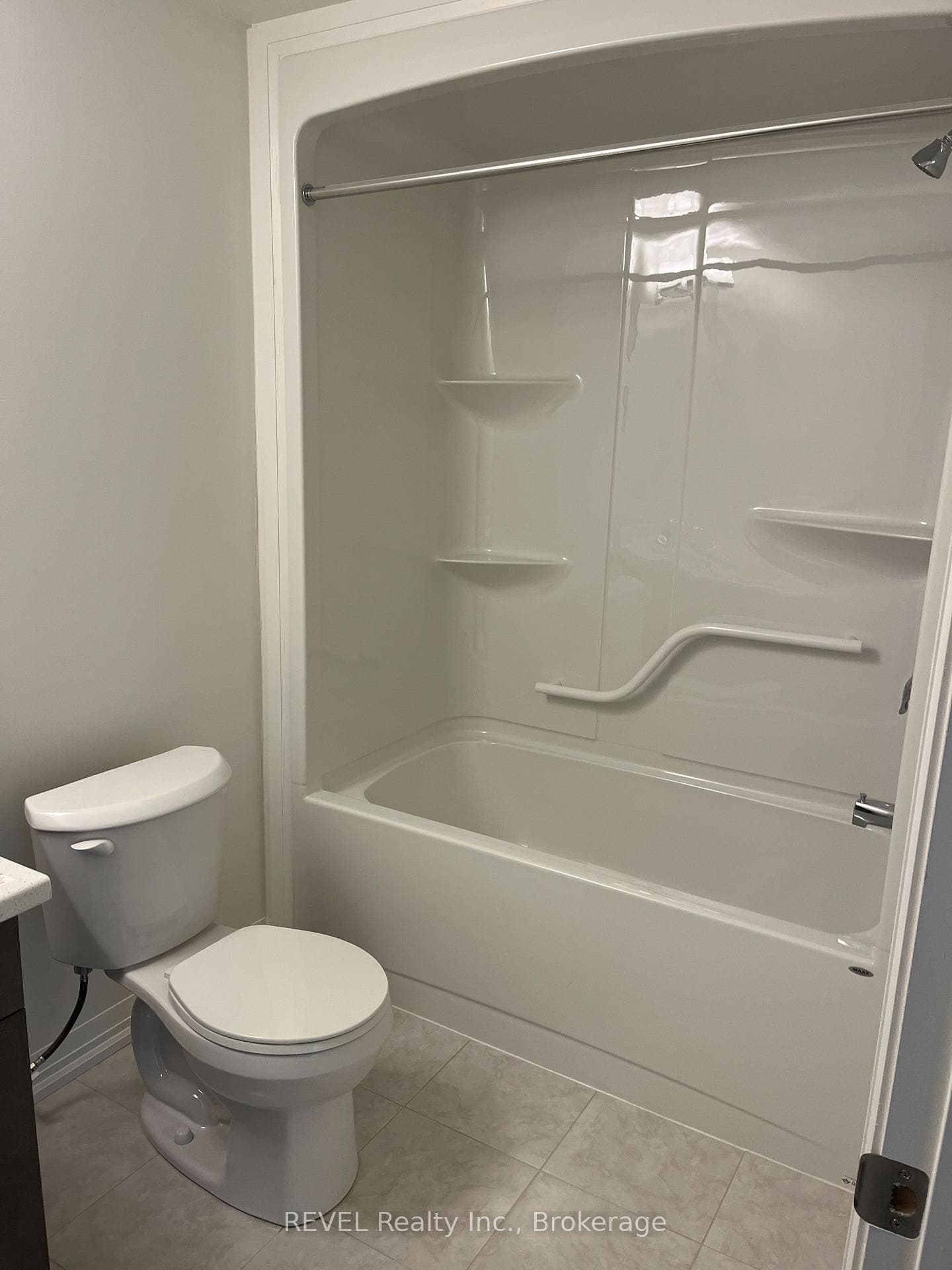 4 piece bathroom
