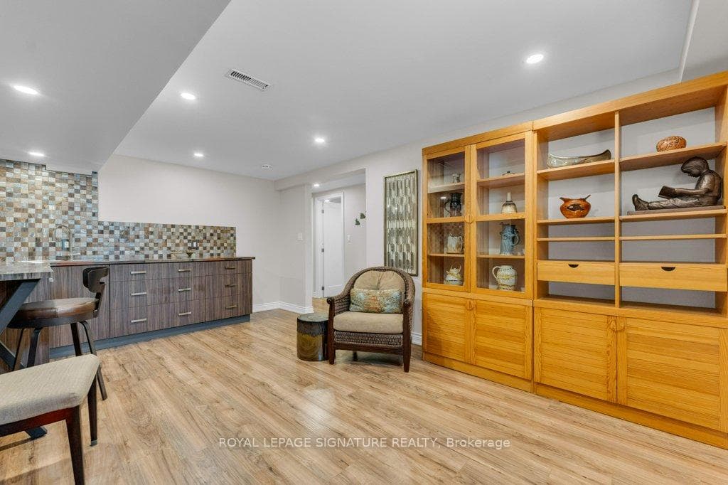 75 Lillooet Crescent photo 39