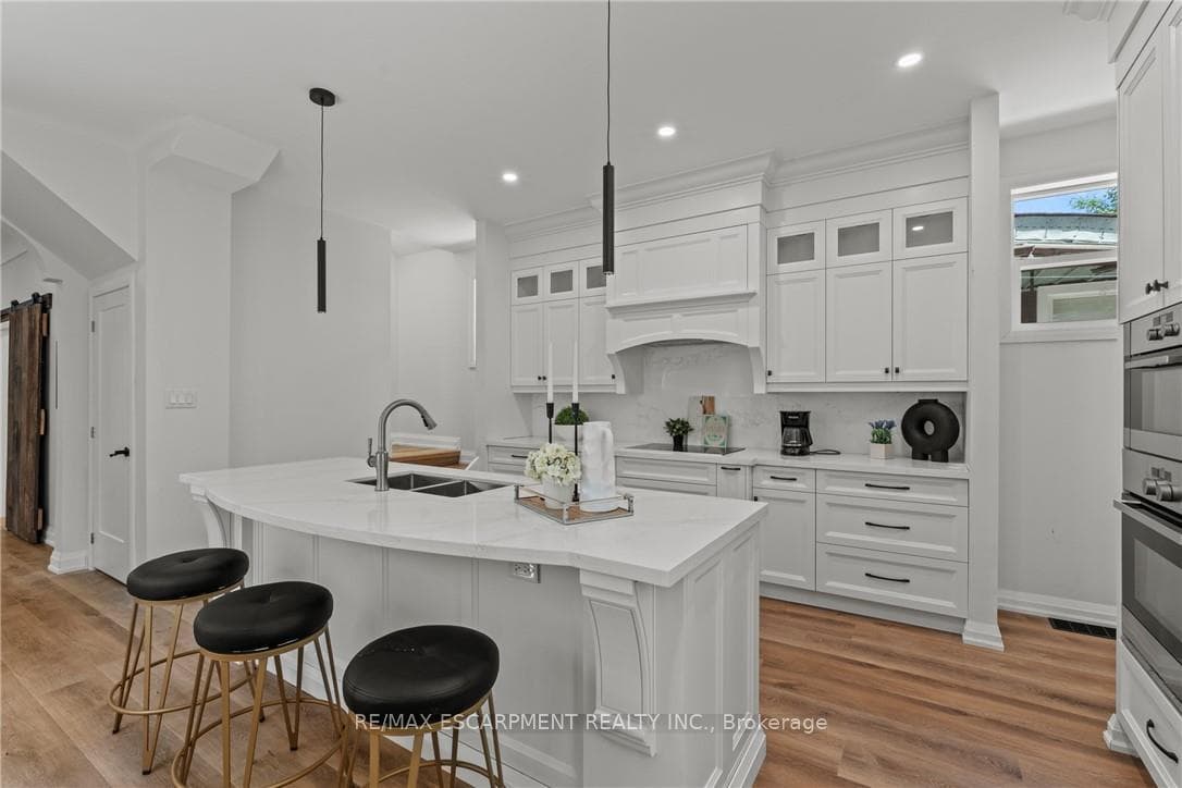192 VICTORIA Avenue photo 10