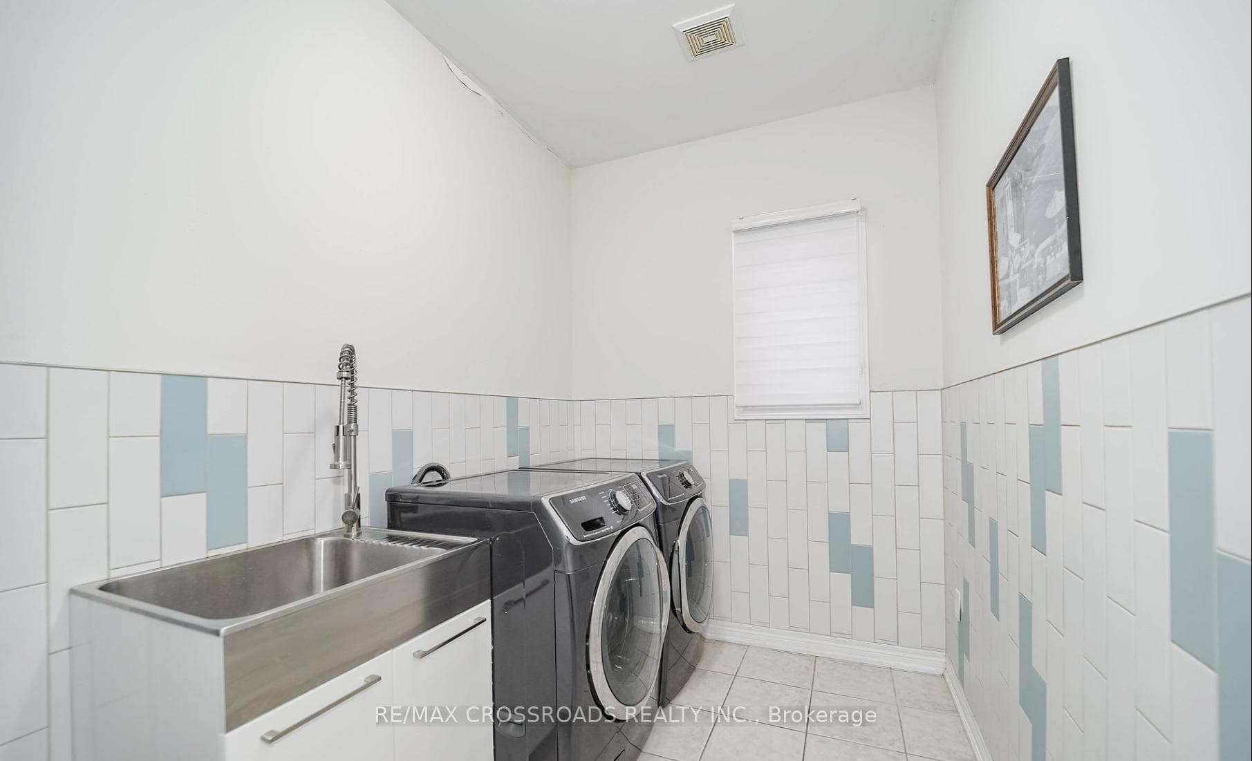 1383 Langley Circle photo 15