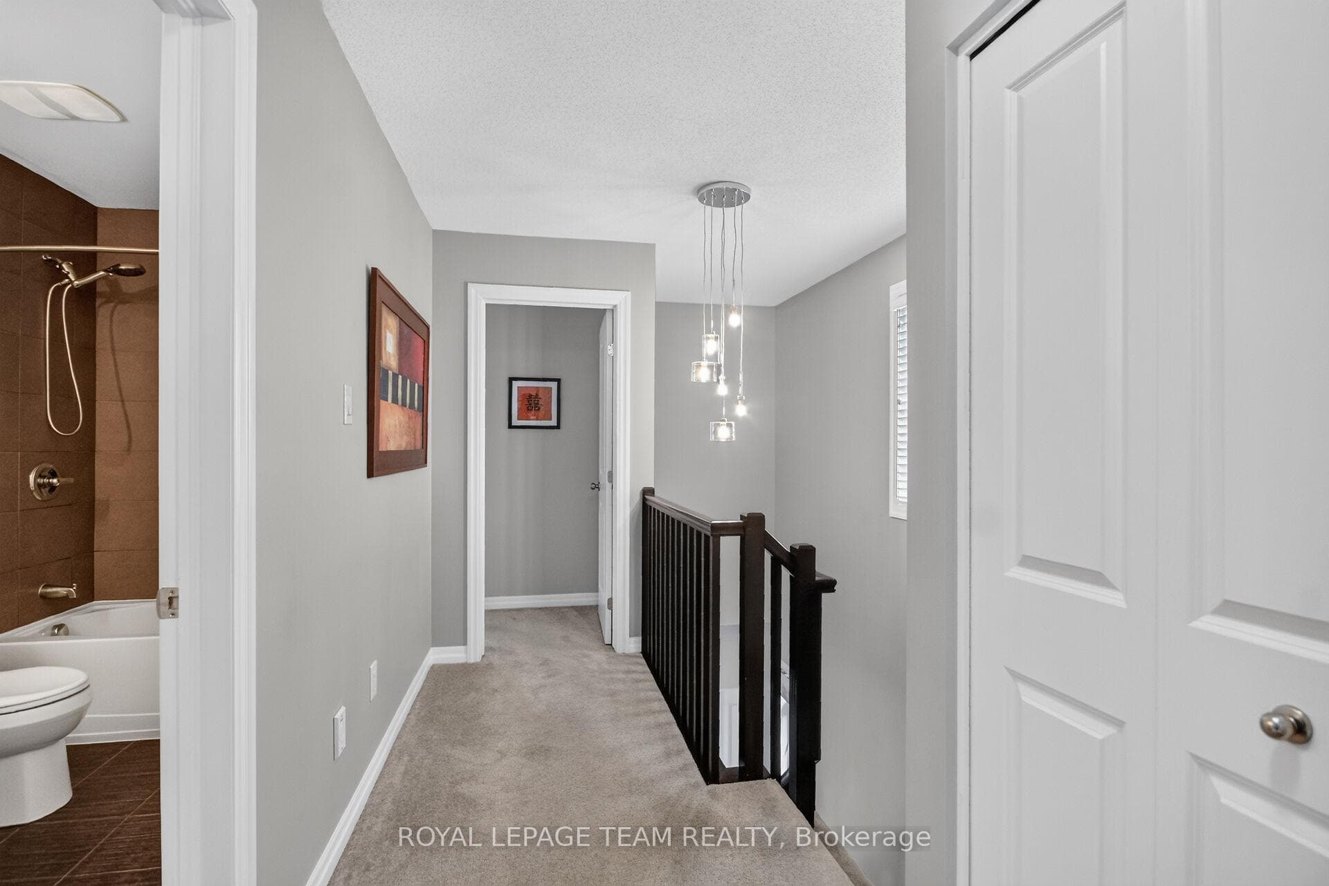 111 Hawkeswood Drive photo 18