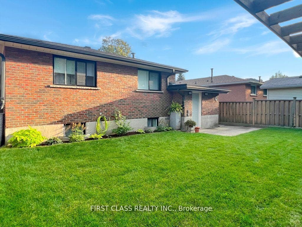 24 Fintona Avenue Unit Bsmt photo 14