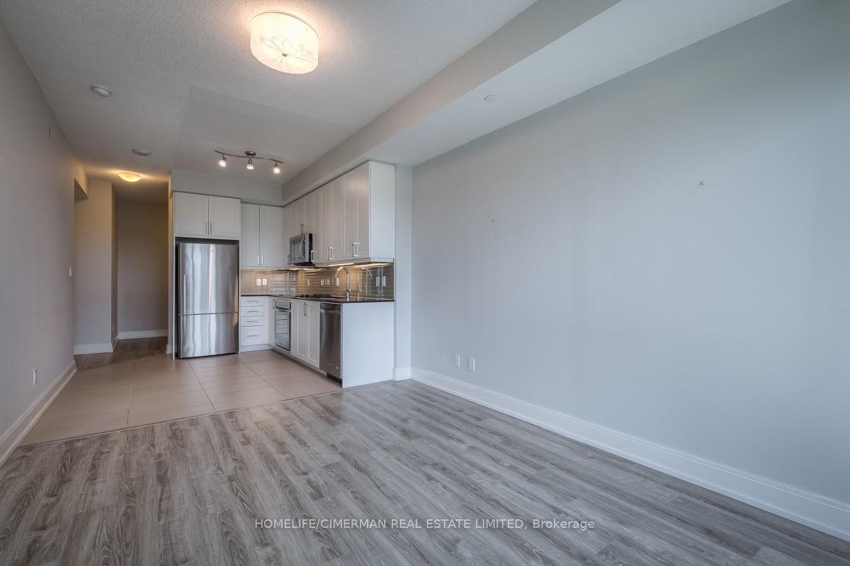 9600 Yonge Street Unit 1007B photo 7