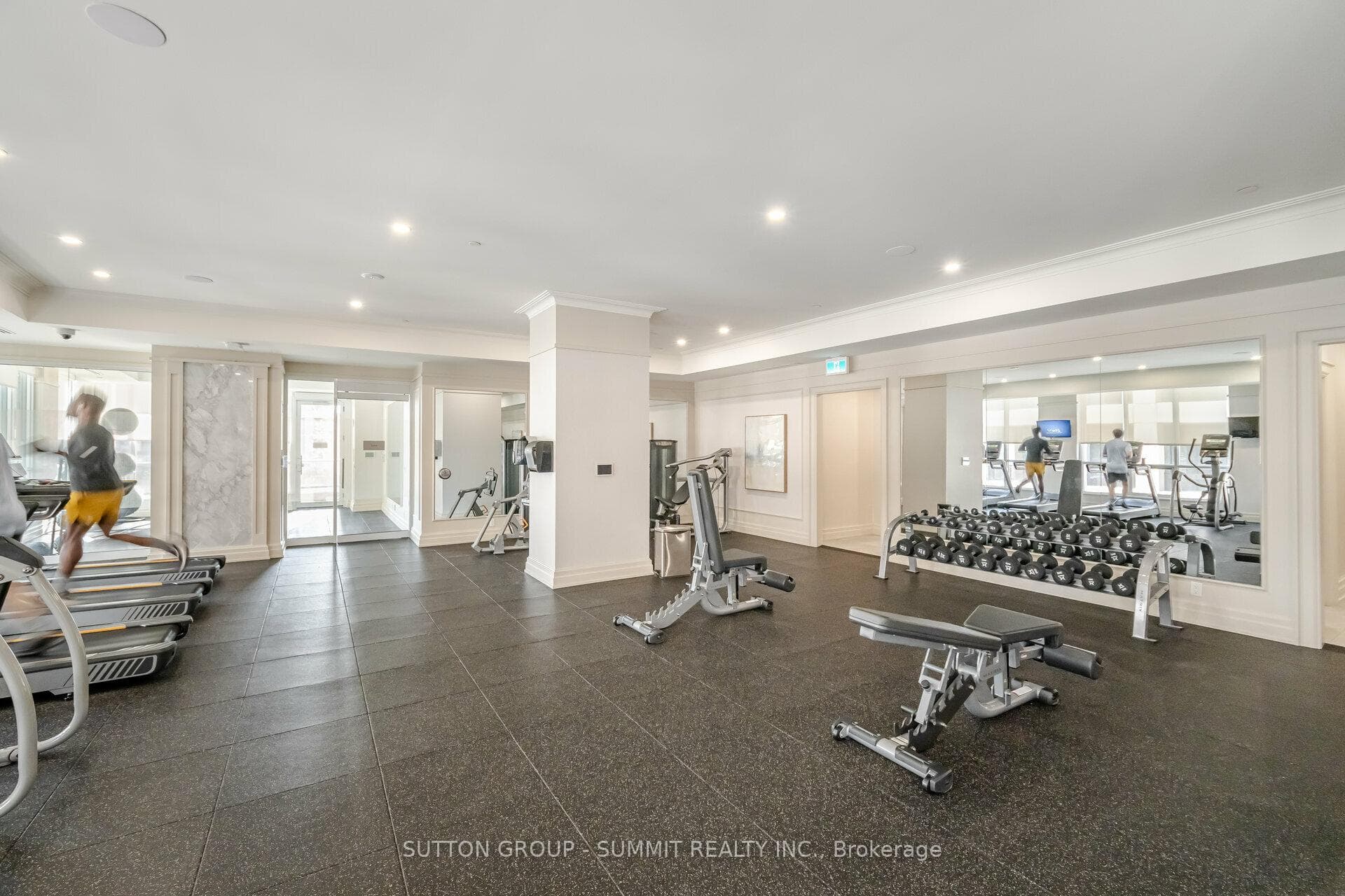 36 Elm Drive Unit 1510 photo 33