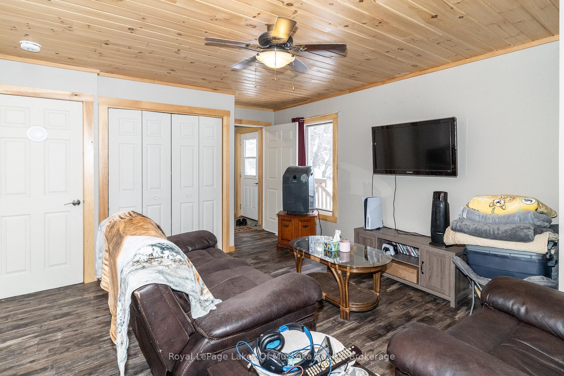 1034 Uffington Road photo 23