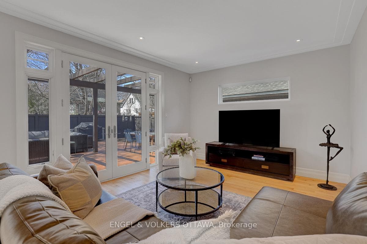 592 Brierwood Avenue photo 21