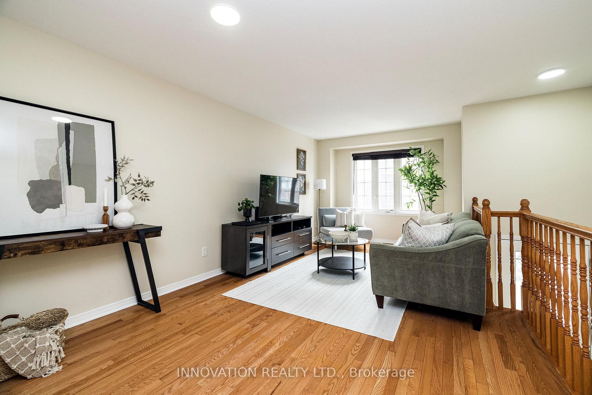 Hardwood throughout living & dining area