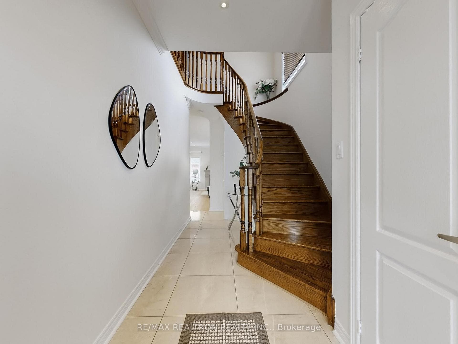 60 Colombo Crescent photo 19