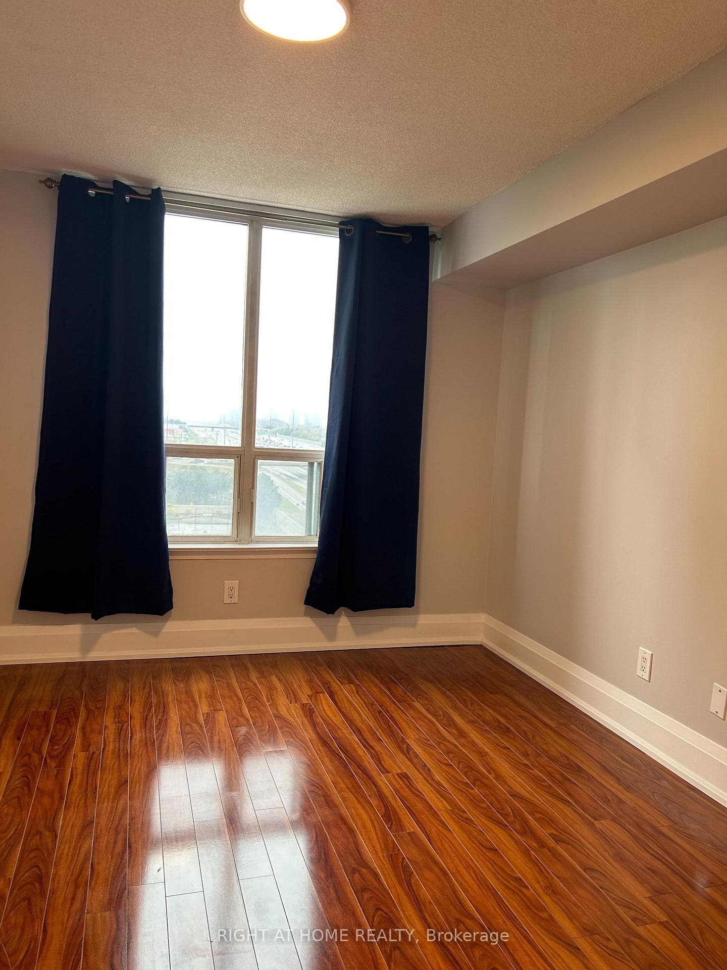 88 Corporate Drive Unit 1012 photo 15
