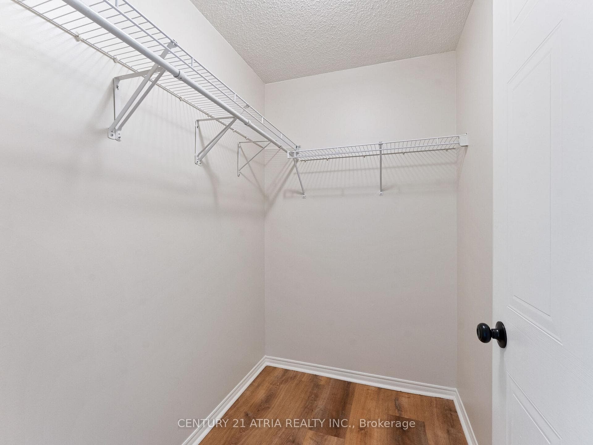 430 Mclevin Avenue Unit 1101 photo 25