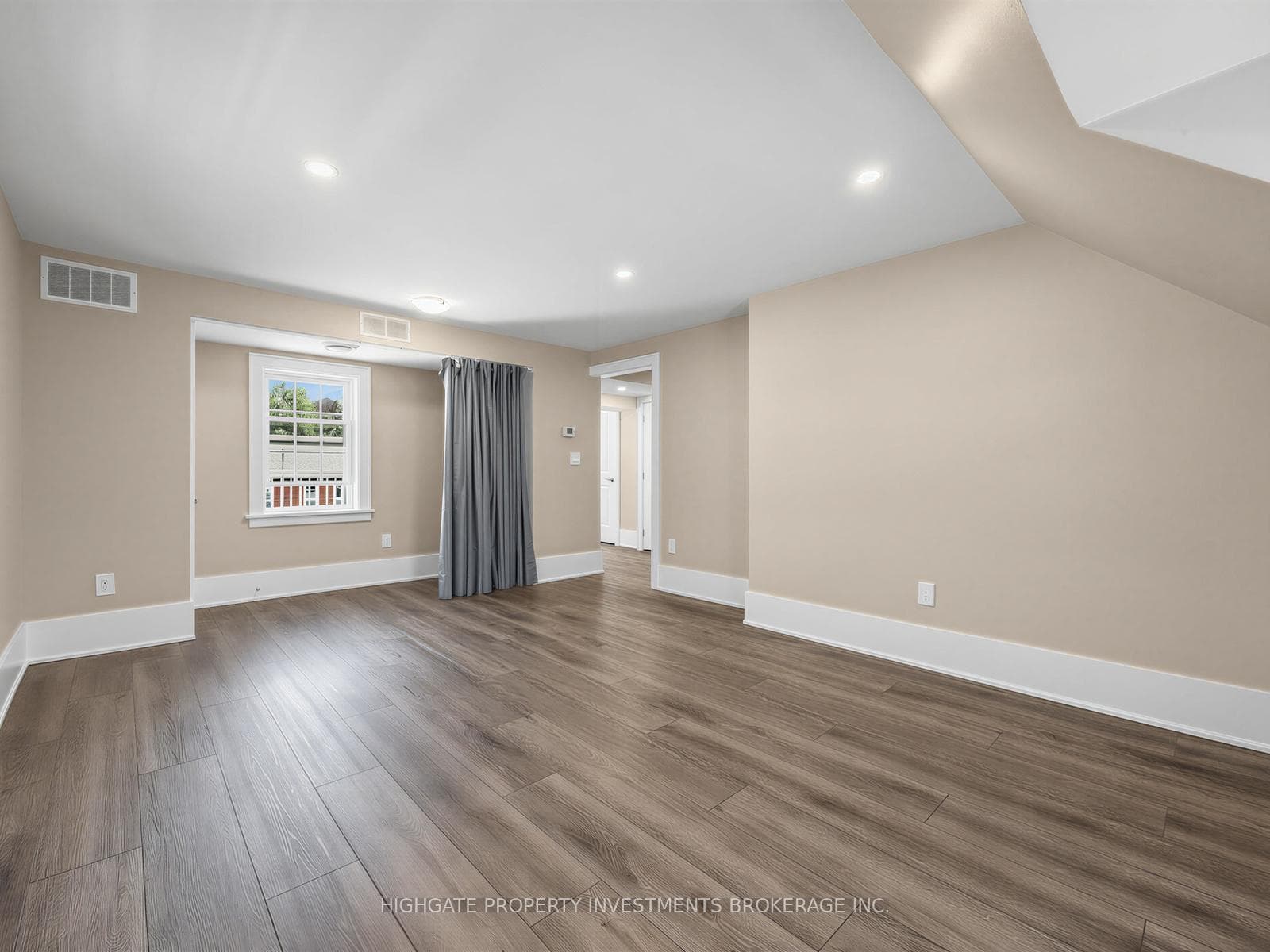 107 Kent Street Unit Upper photo 13