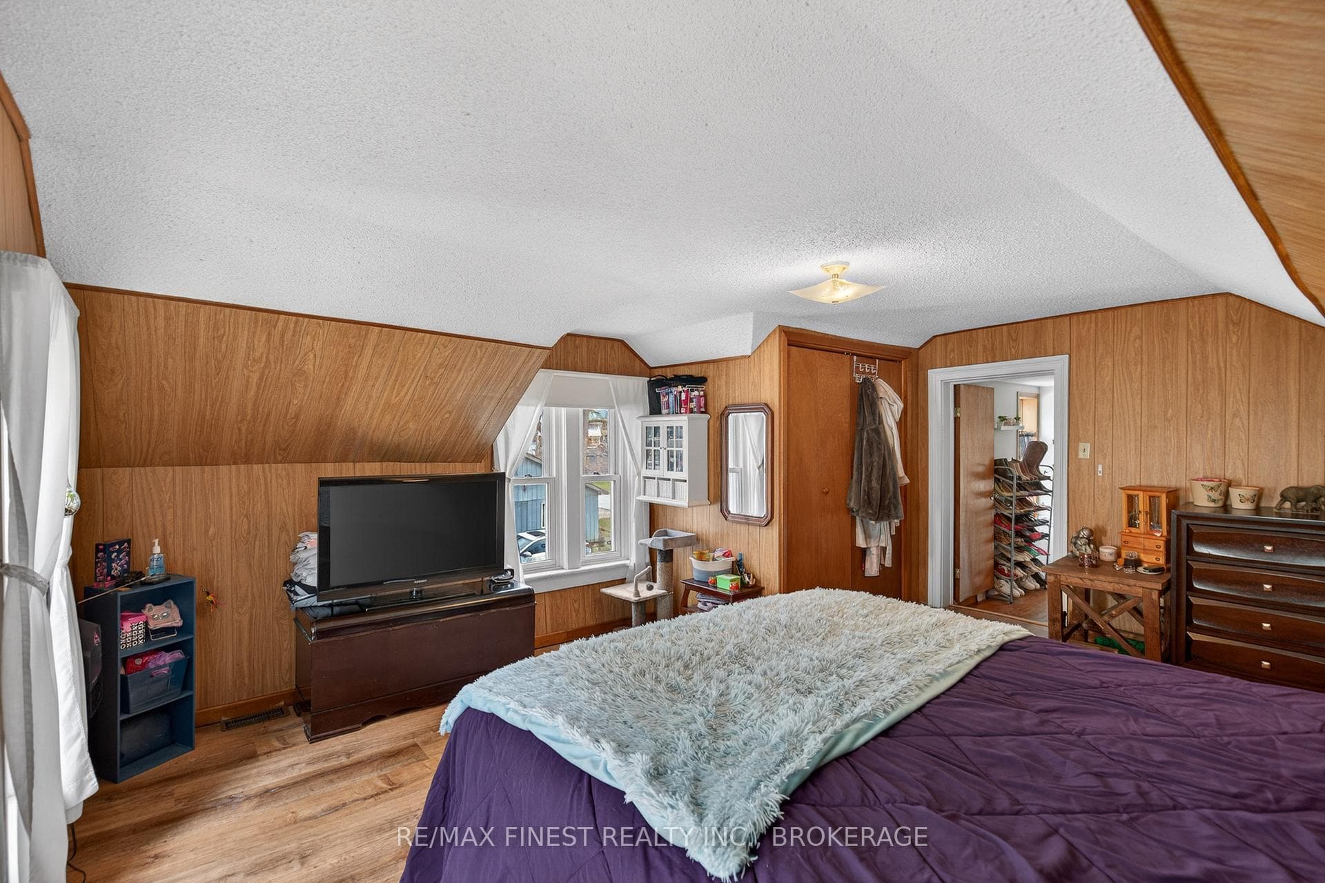 4 Gilbert Street photo 44