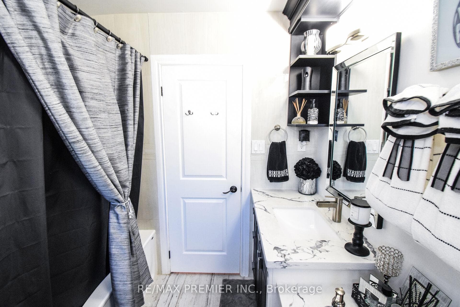 529 Scott Street photo 15
