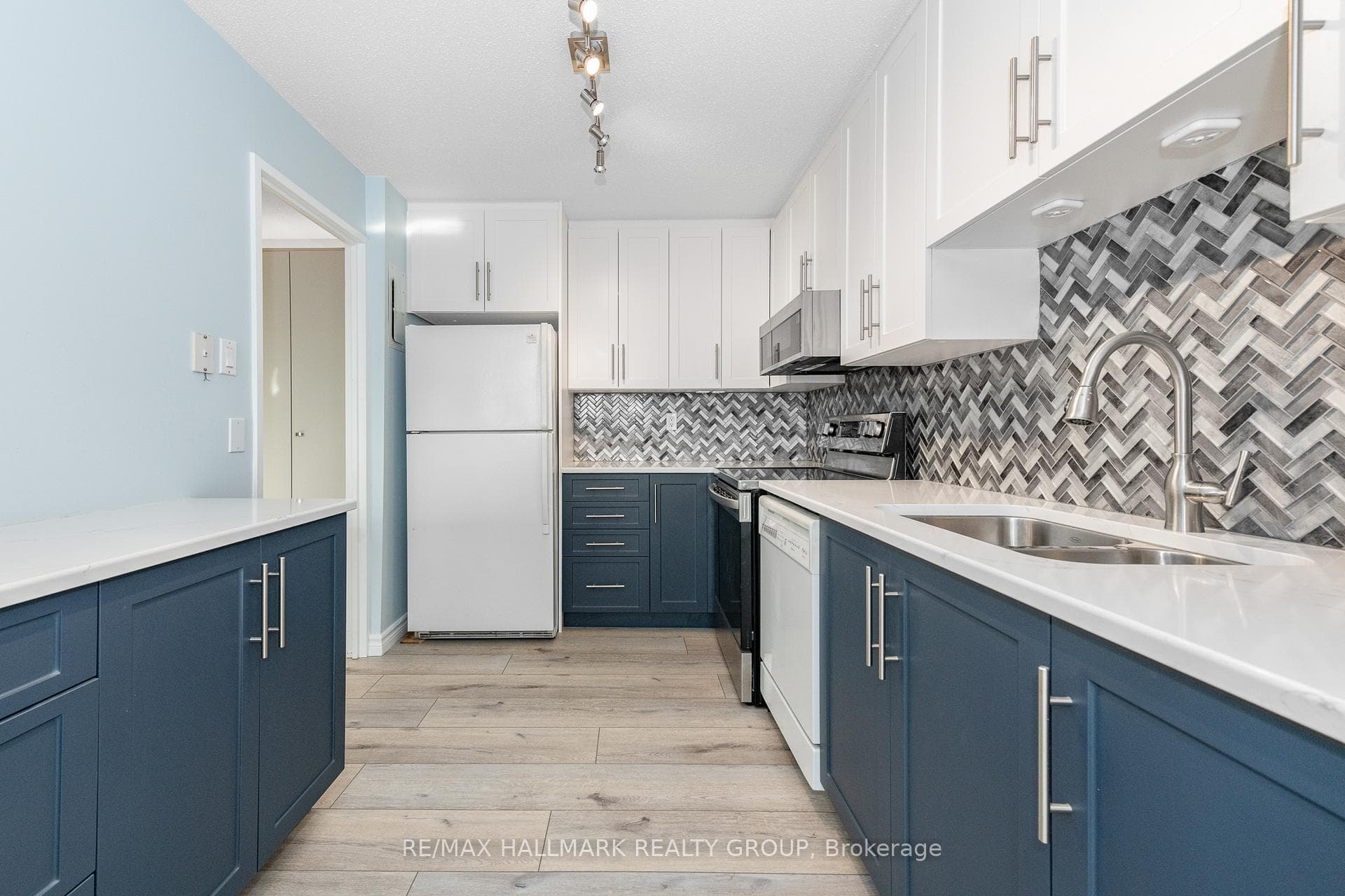 1505 Baseline Road Unit 214 photo 15