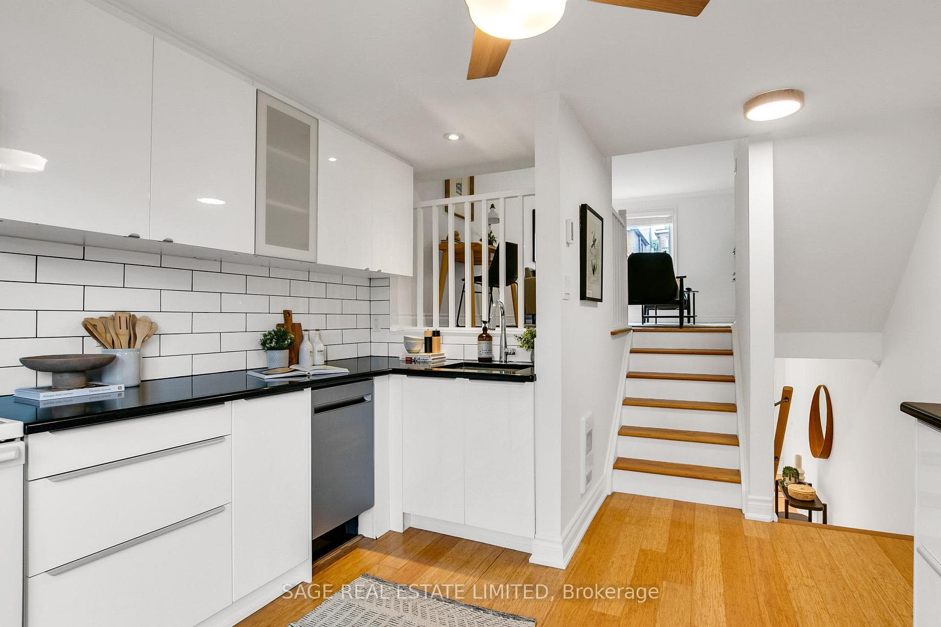 1666 Queen Street Unit 7 photo 9