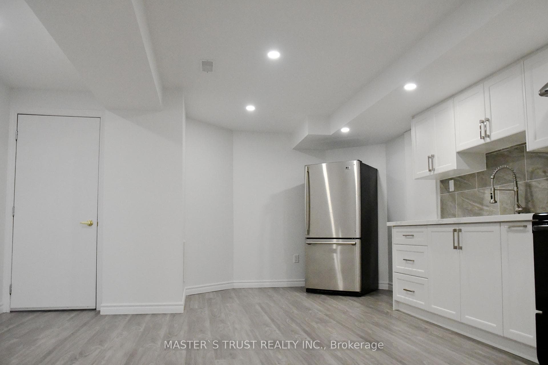 73 Bernbridge Road photo 4