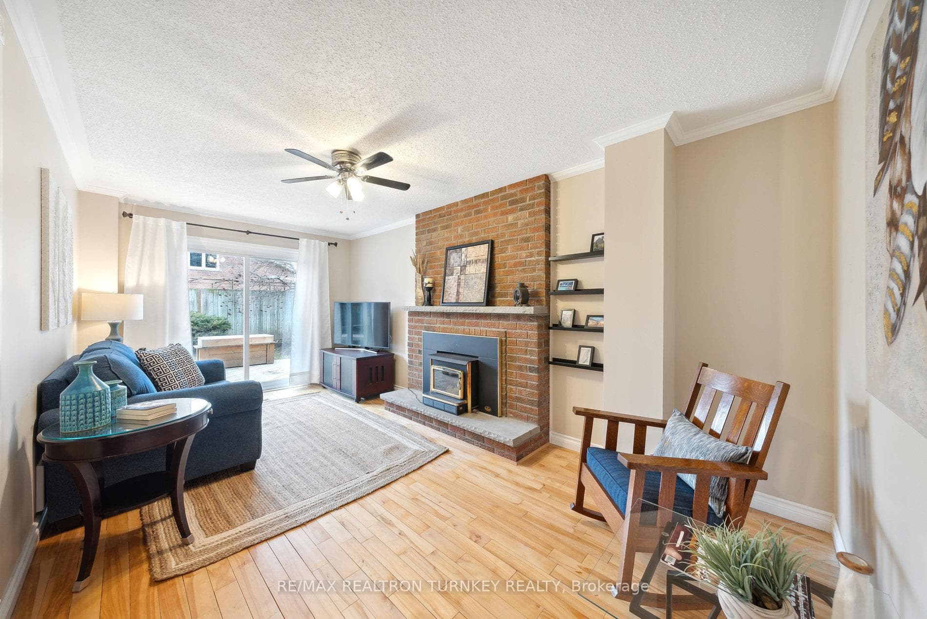 291 Manchester Drive photo 14