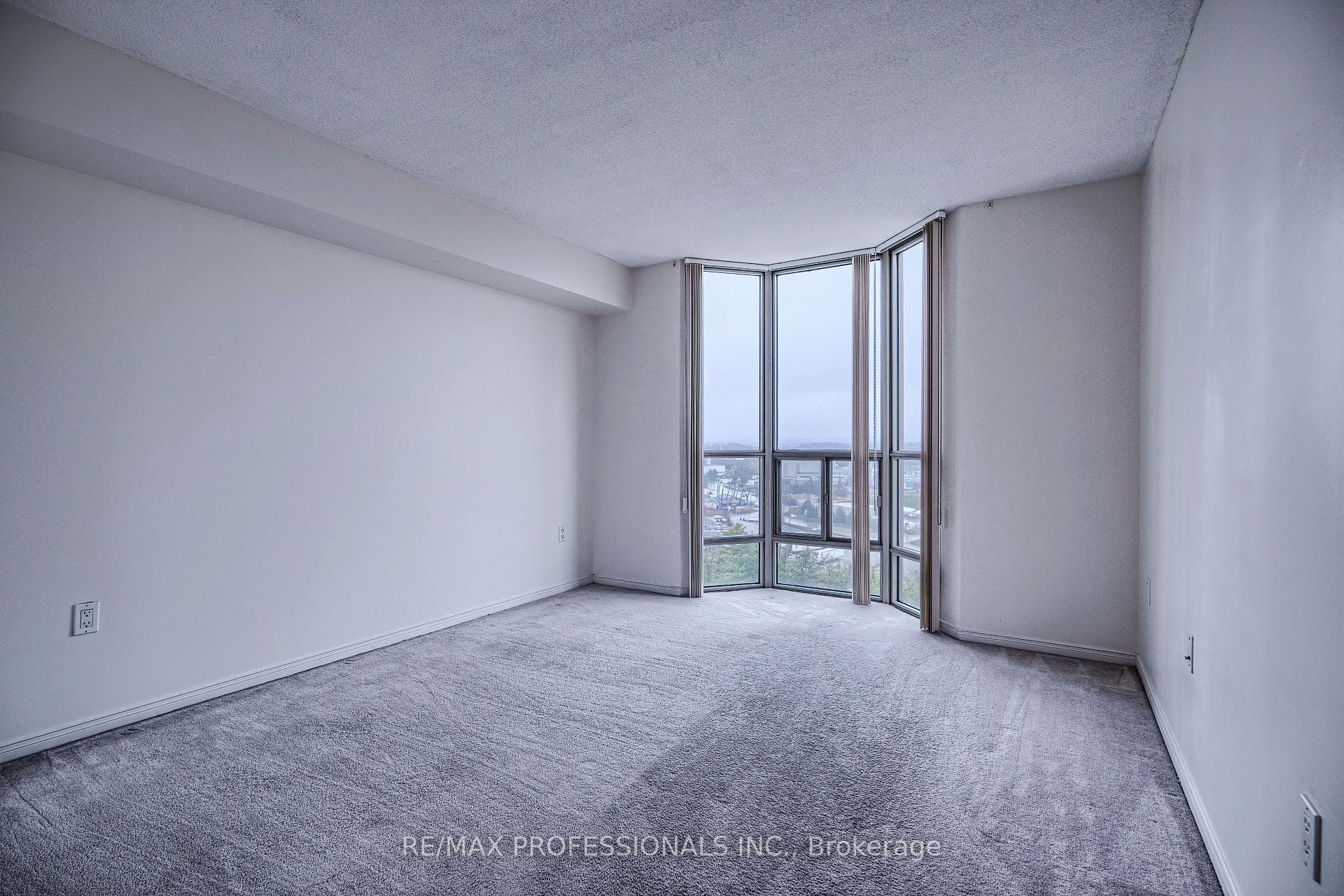 Large Second Bedroom with Northern Exposure